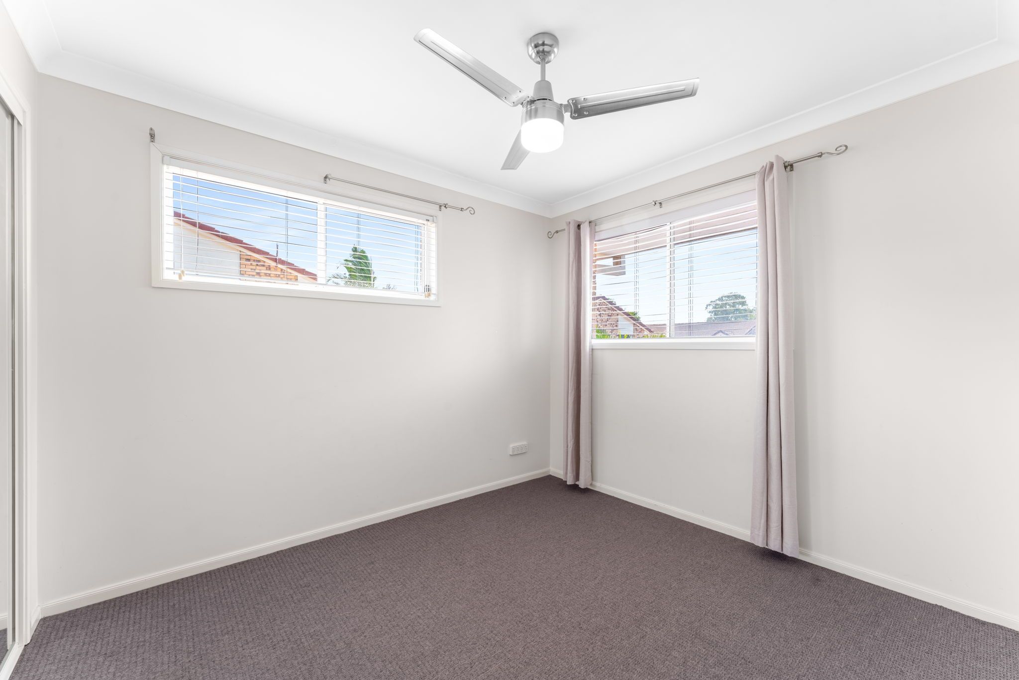 27/3809 Pacific Highway — photo 9 of 16