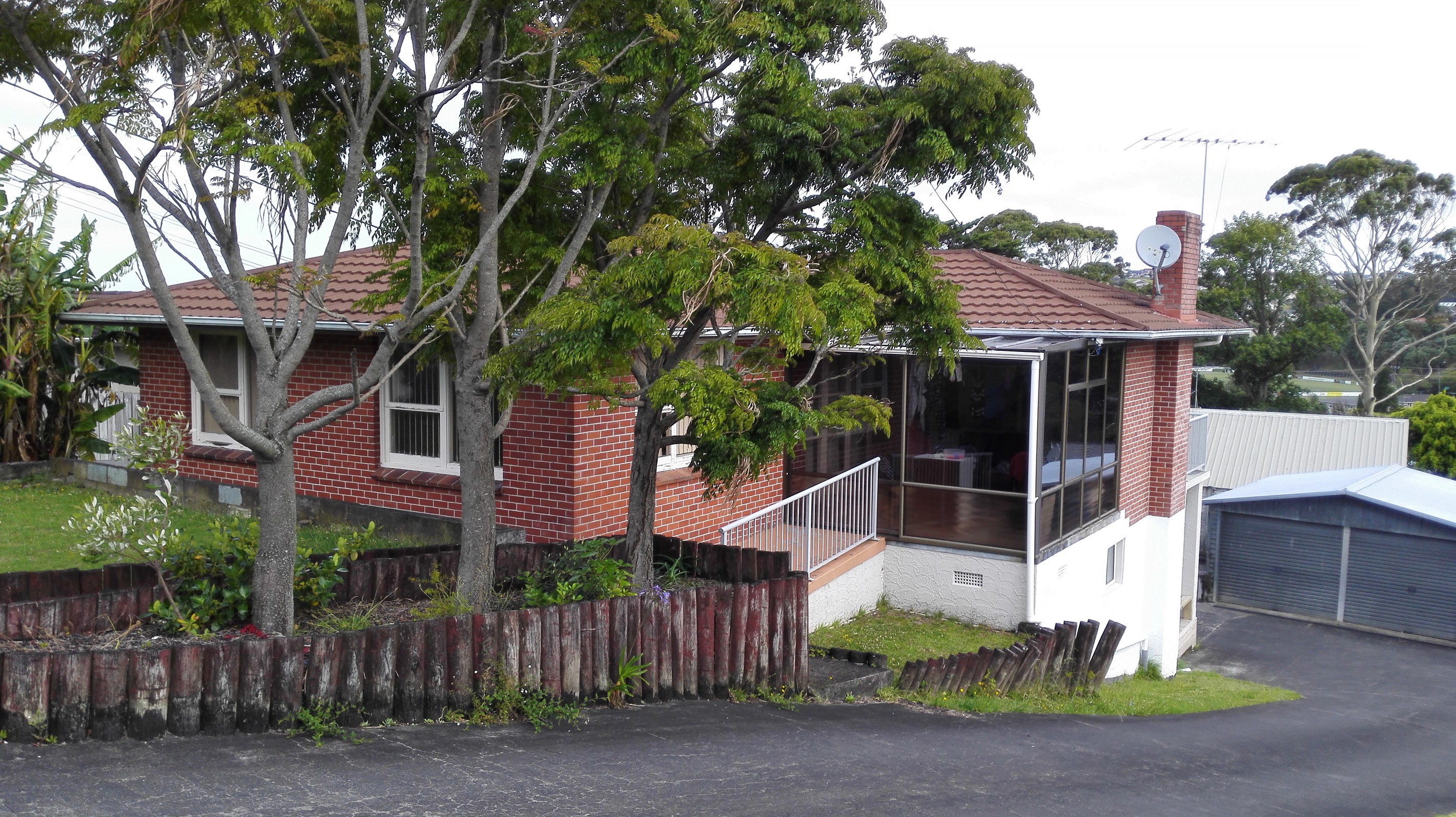 34 Edgeworth Road, Glenfield, North Shore City