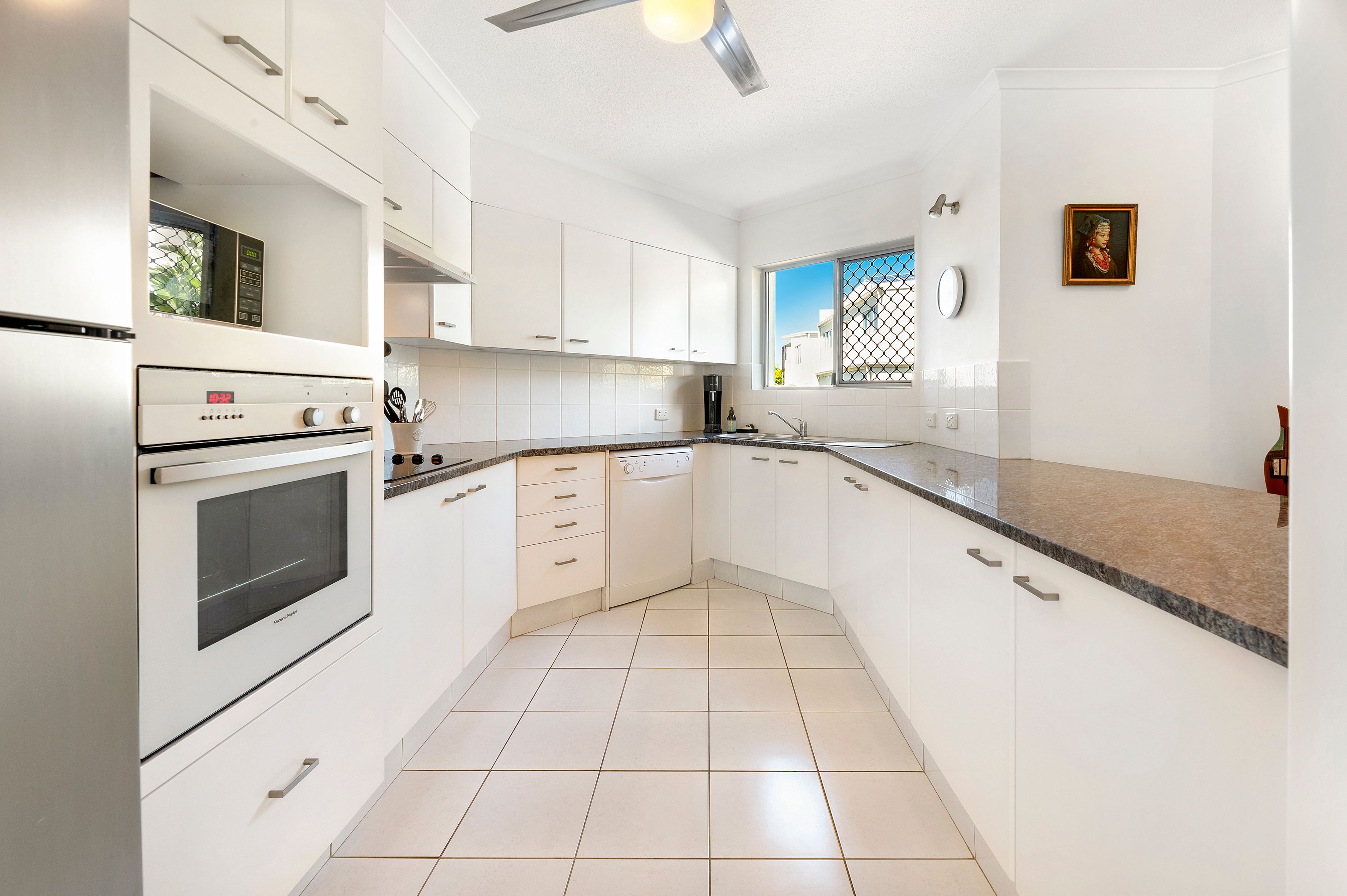 80/1 Lee Road, Runaway Bay, QLD 4216