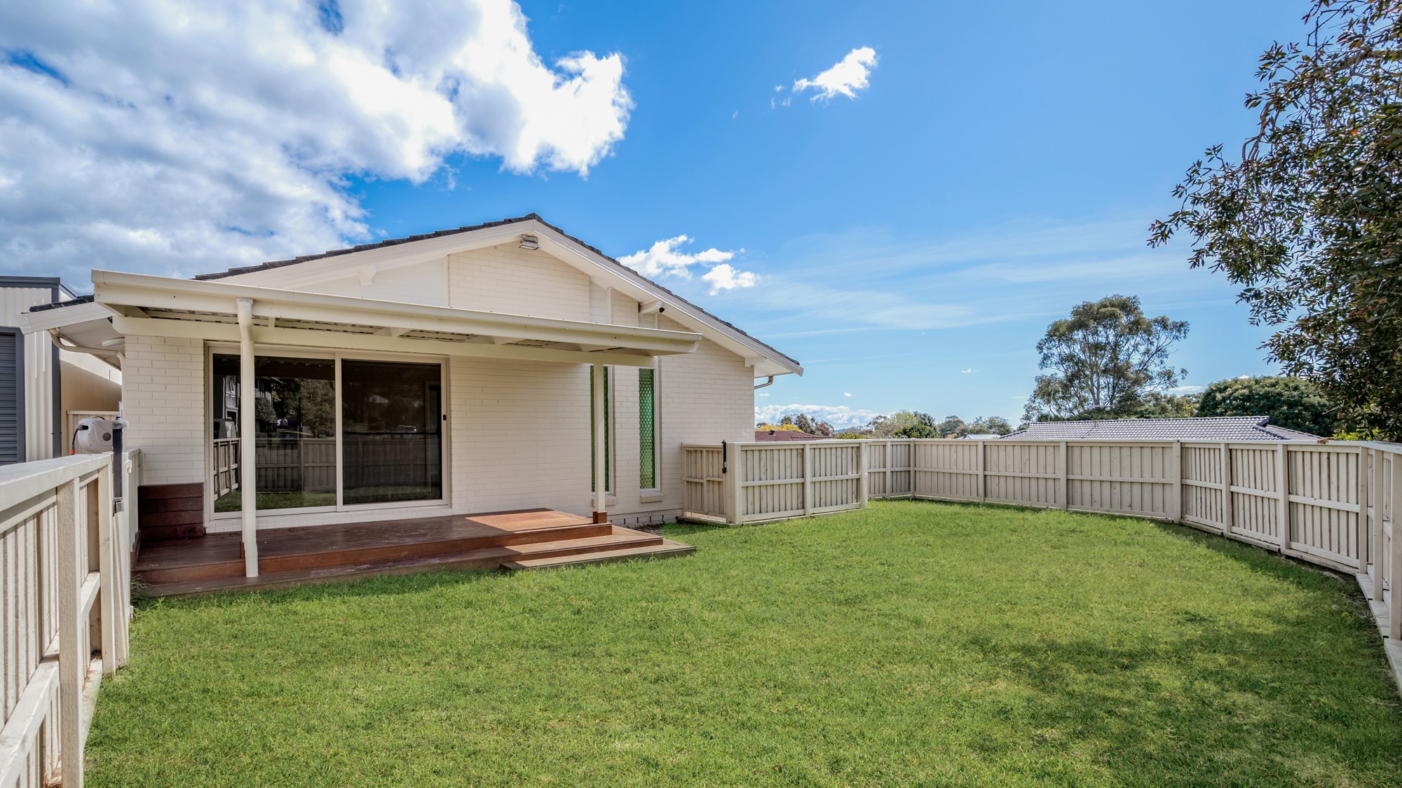 1 Jarrah Avenue, Bradbury, NSW 2560