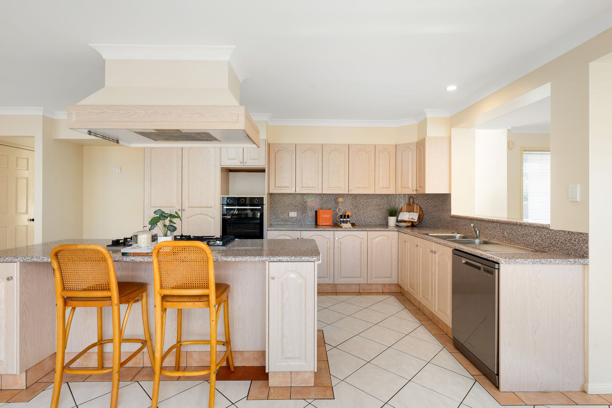 14 Ablington Way — photo 7 of 28