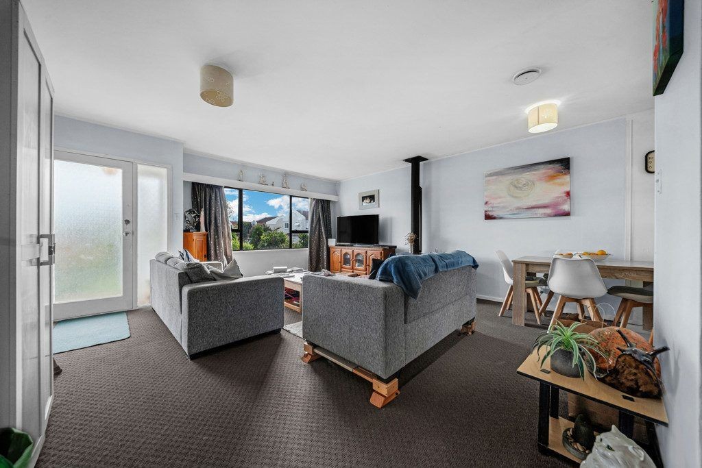 2/7 Don Street, Papakura, Papakura