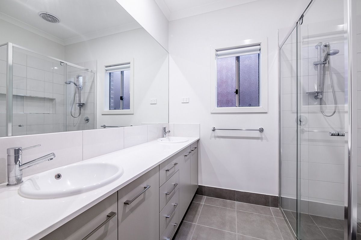 22 Turano Way, Clyde North, VIC 3978