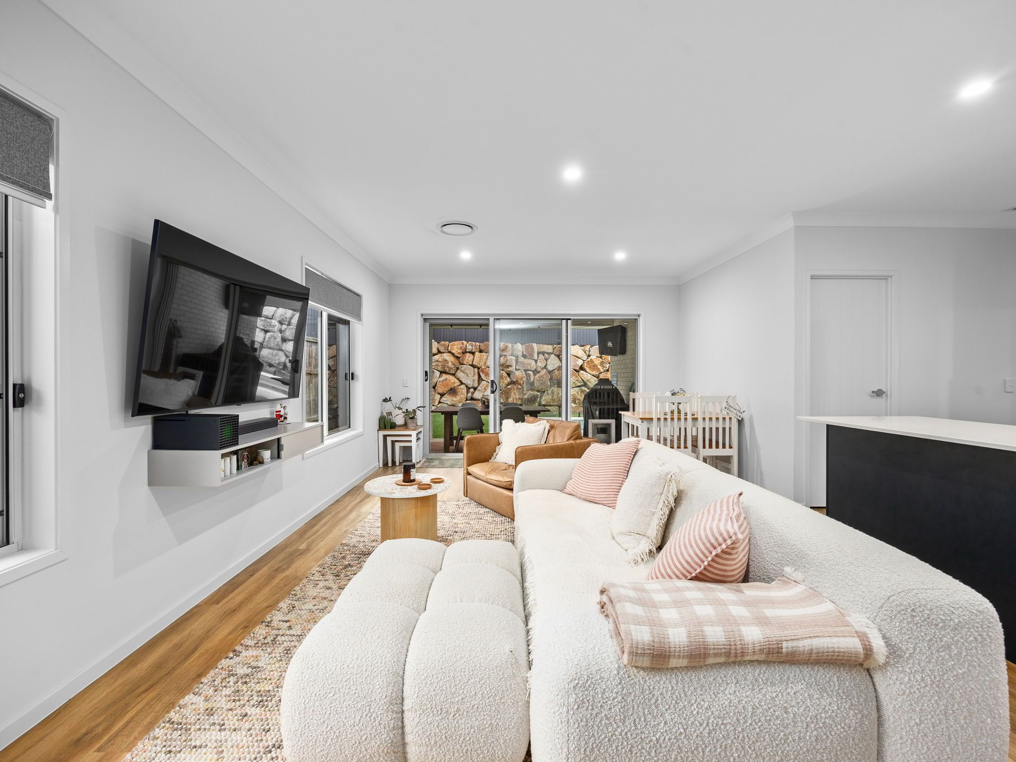 39 Caladenia Street — photo 4 of 19