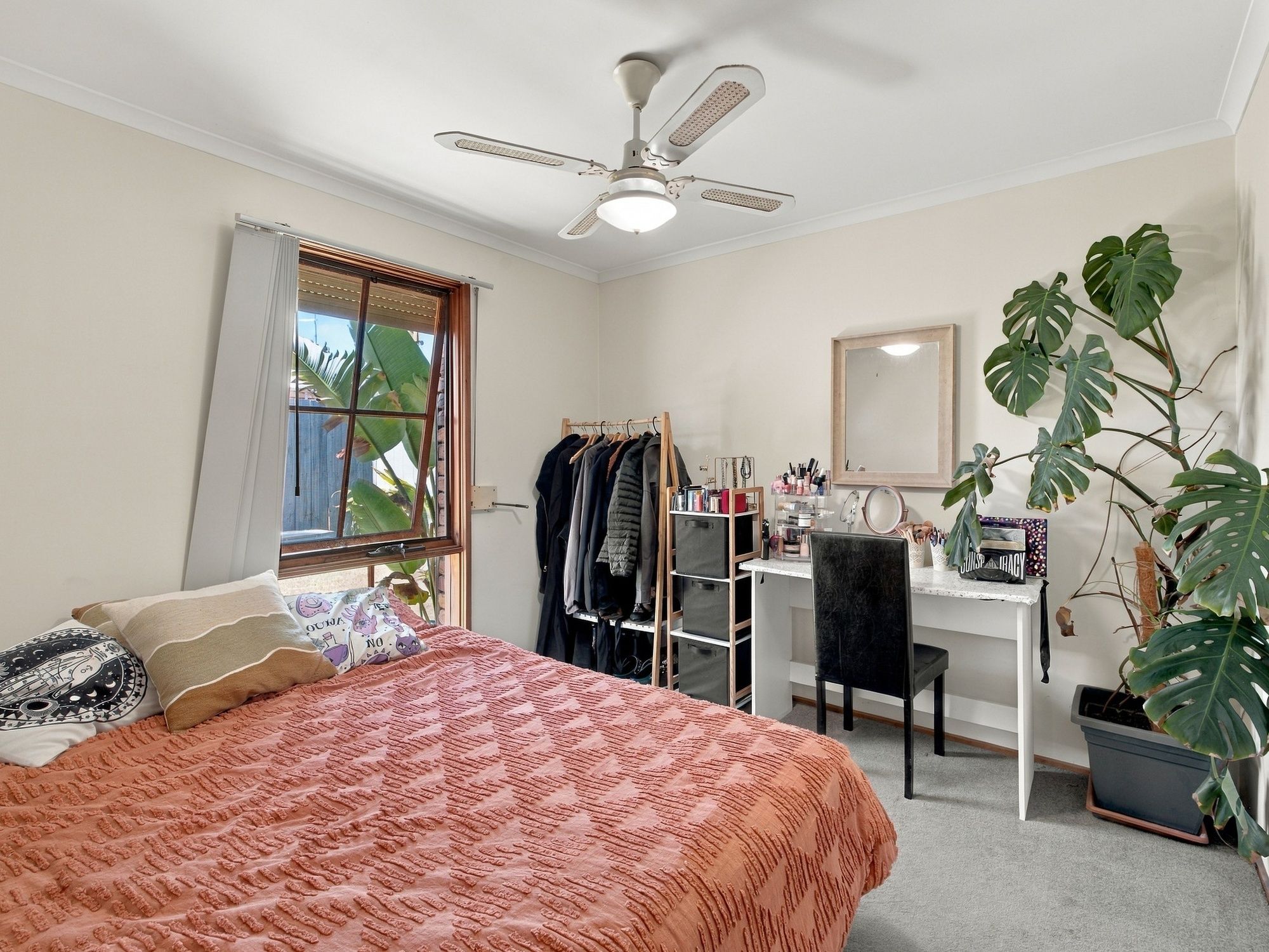 46 Lyndhurst Street — photo 9 of 13
