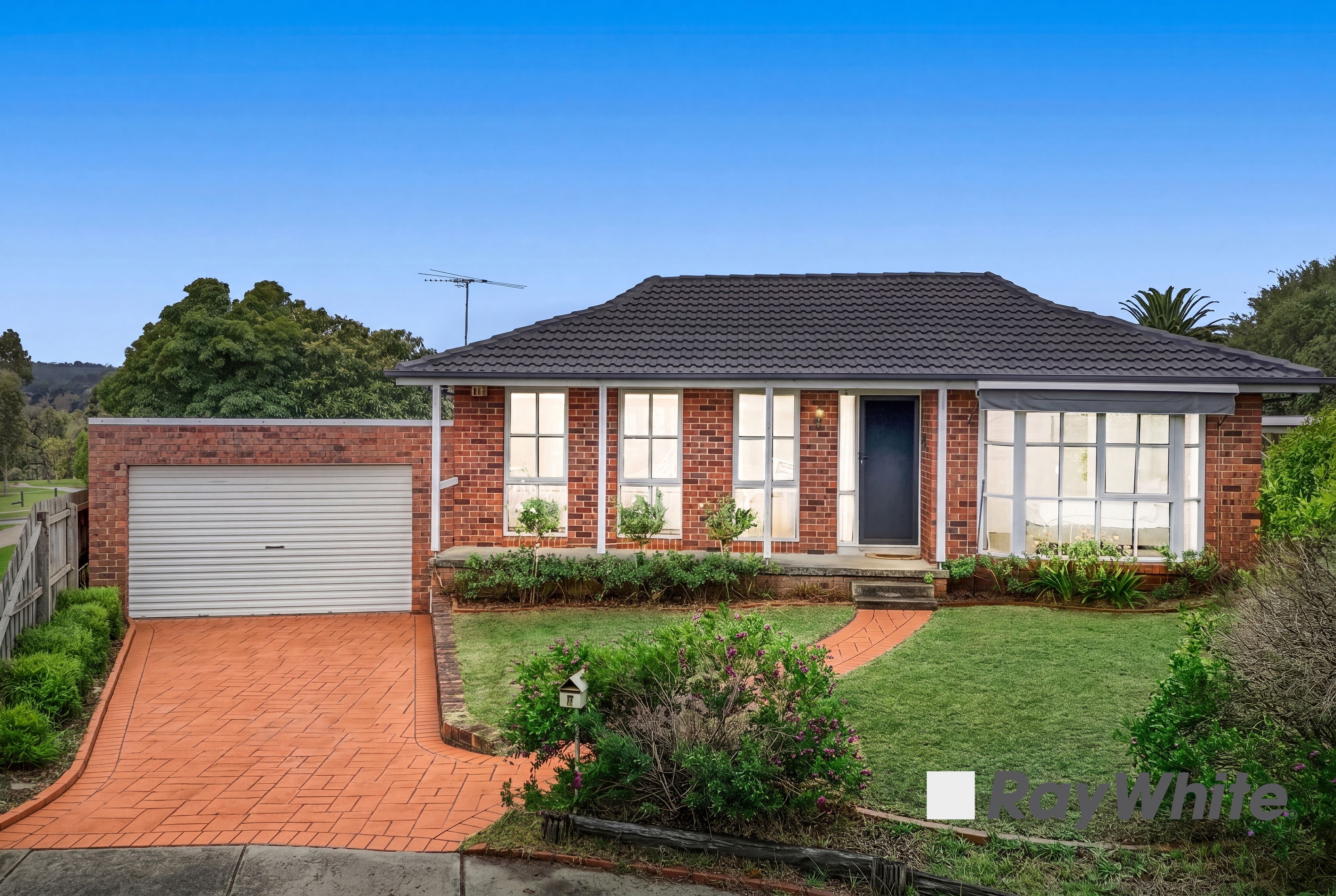 7 Hamilton Close, Endeavour Hills VIC 3802