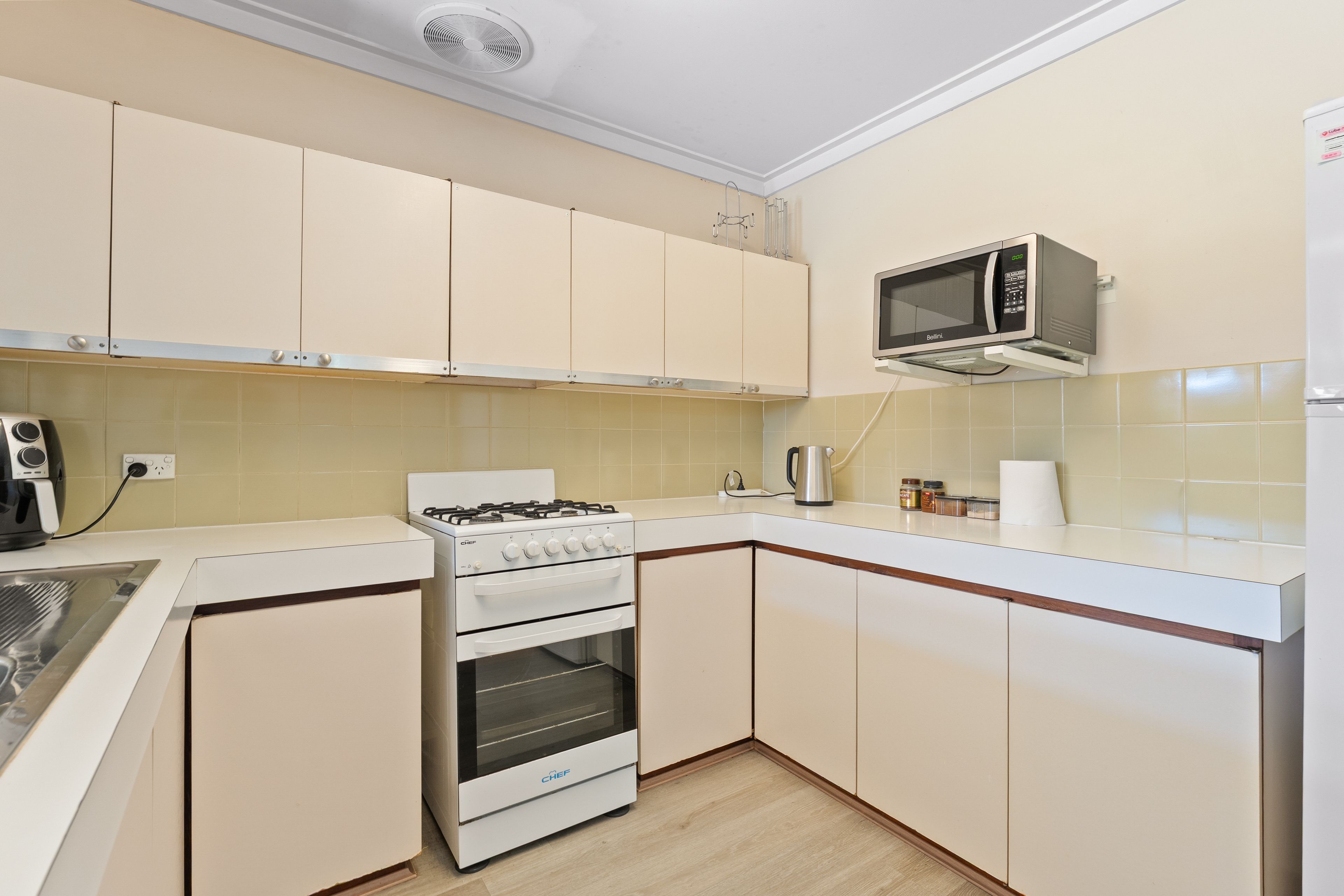 33 Millgrove Avenue — photo 13 of 29