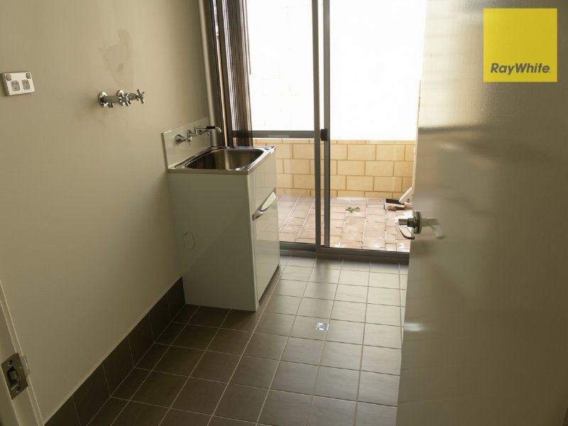 Unit 2/28 Blackburn Street — photo 13 of 17