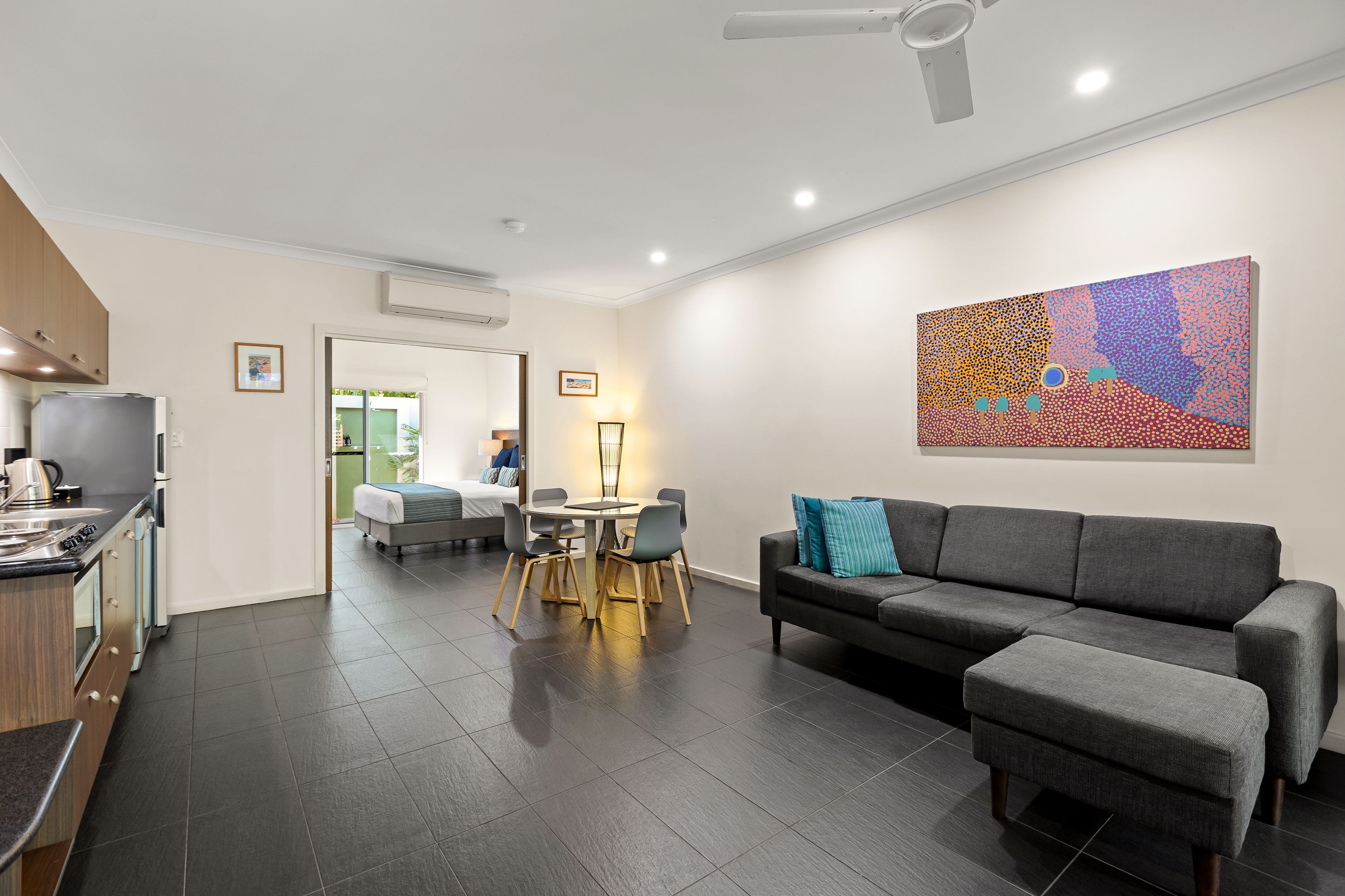 28/25 Millington Road — photo 10 of 27