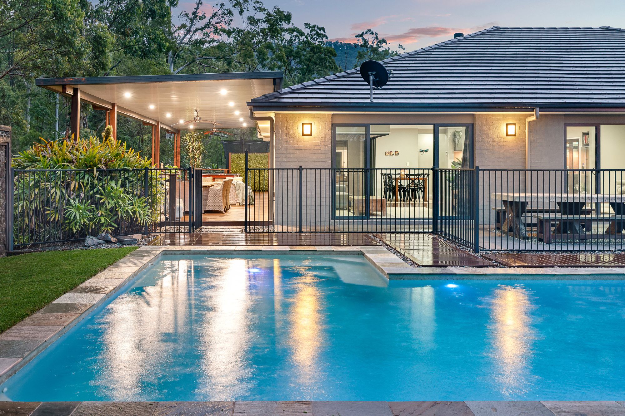 2 Jackson Ridge Road, Upper Coomera QLD 4209