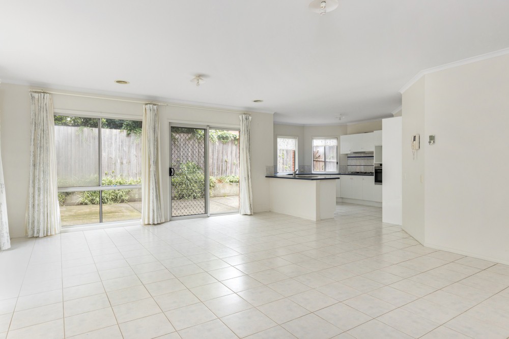 86 Herriotts Boulevard, Glen Waverley, VIC 3150