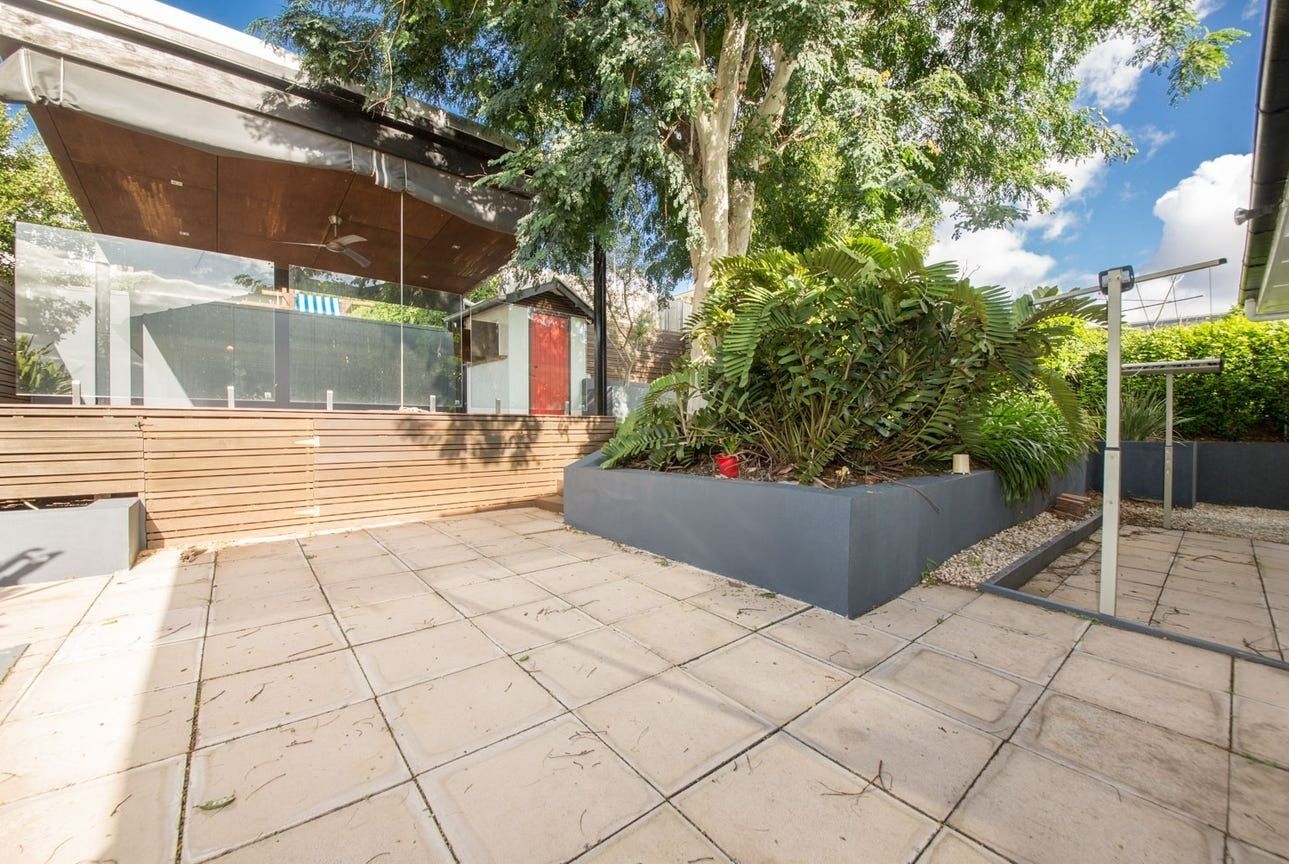 28 Ernest Street — photo 12 of 12