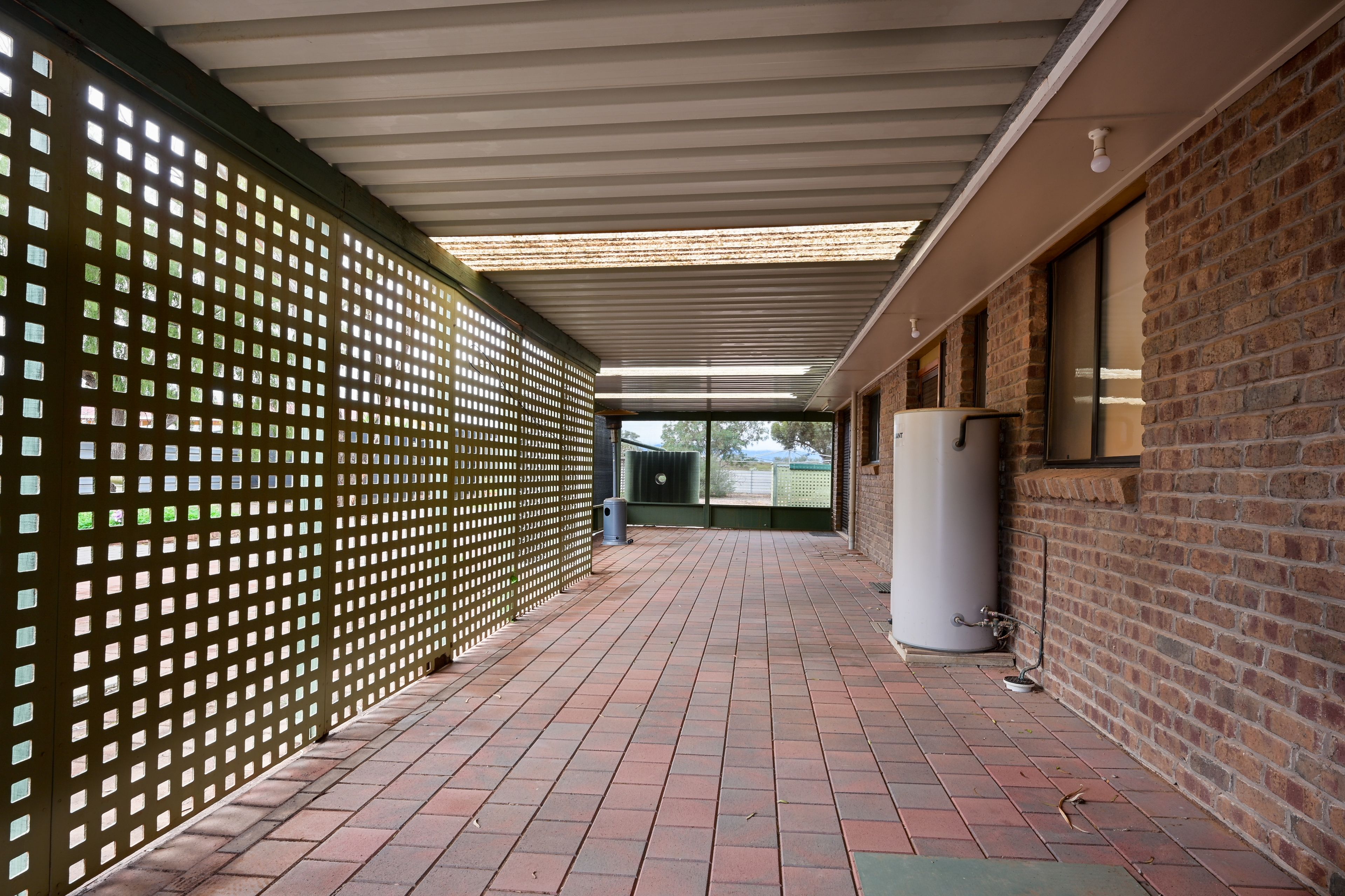 17 Mckerlie Street — photo 15 of 20