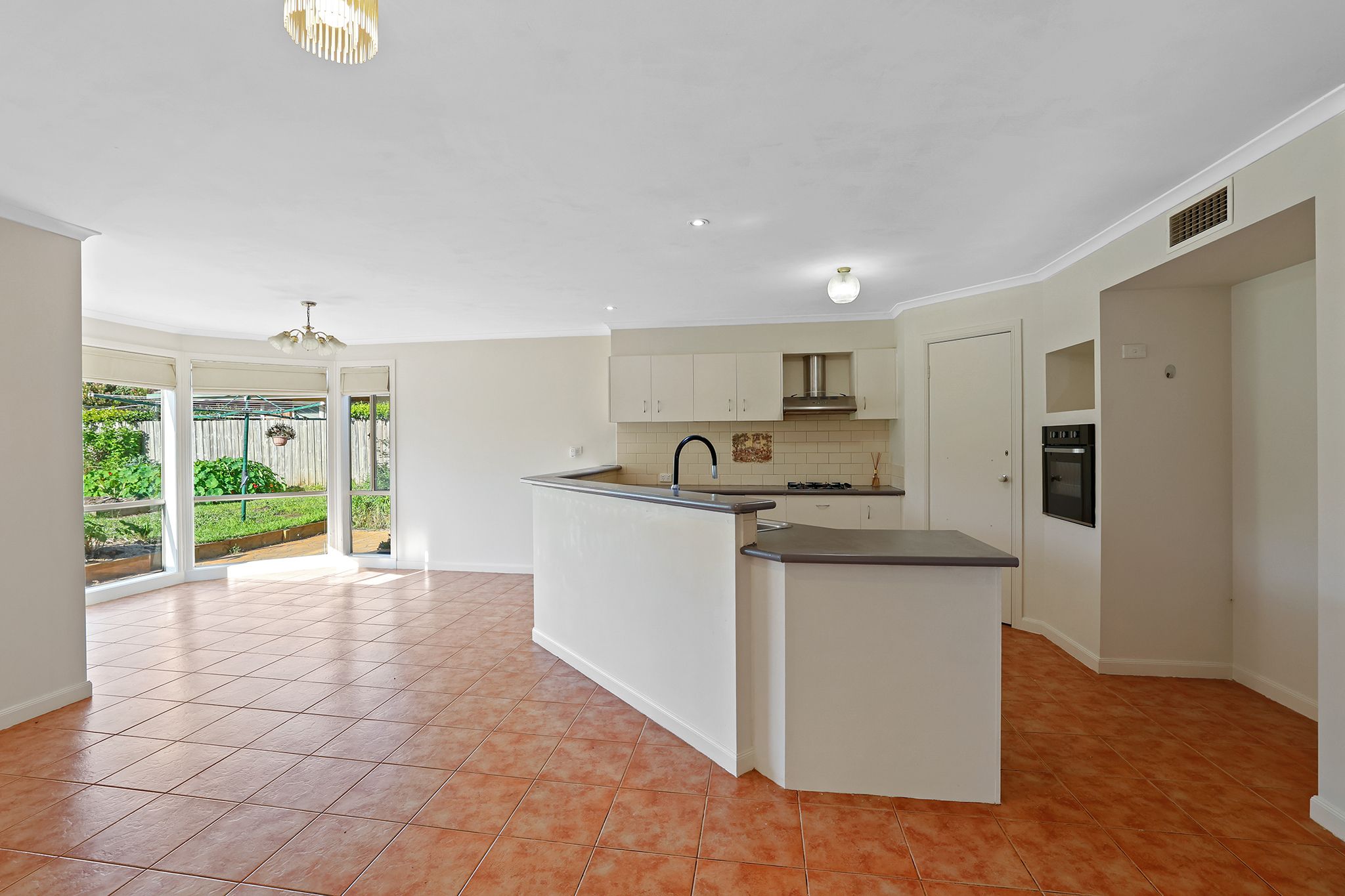 2 Hakea Court — photo 5 of 28