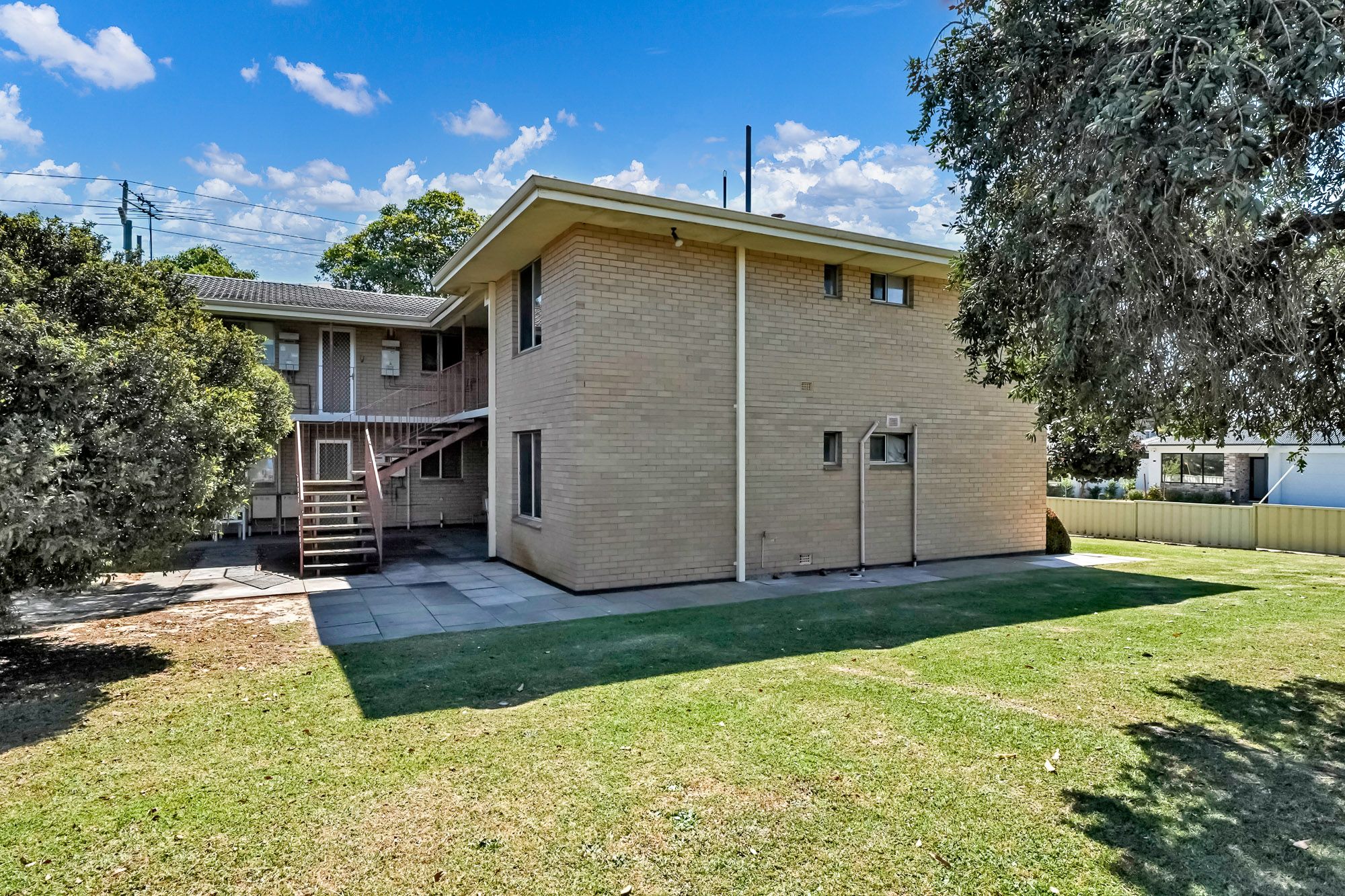 2/122 Albert Street, Osborne Park, WA 6017