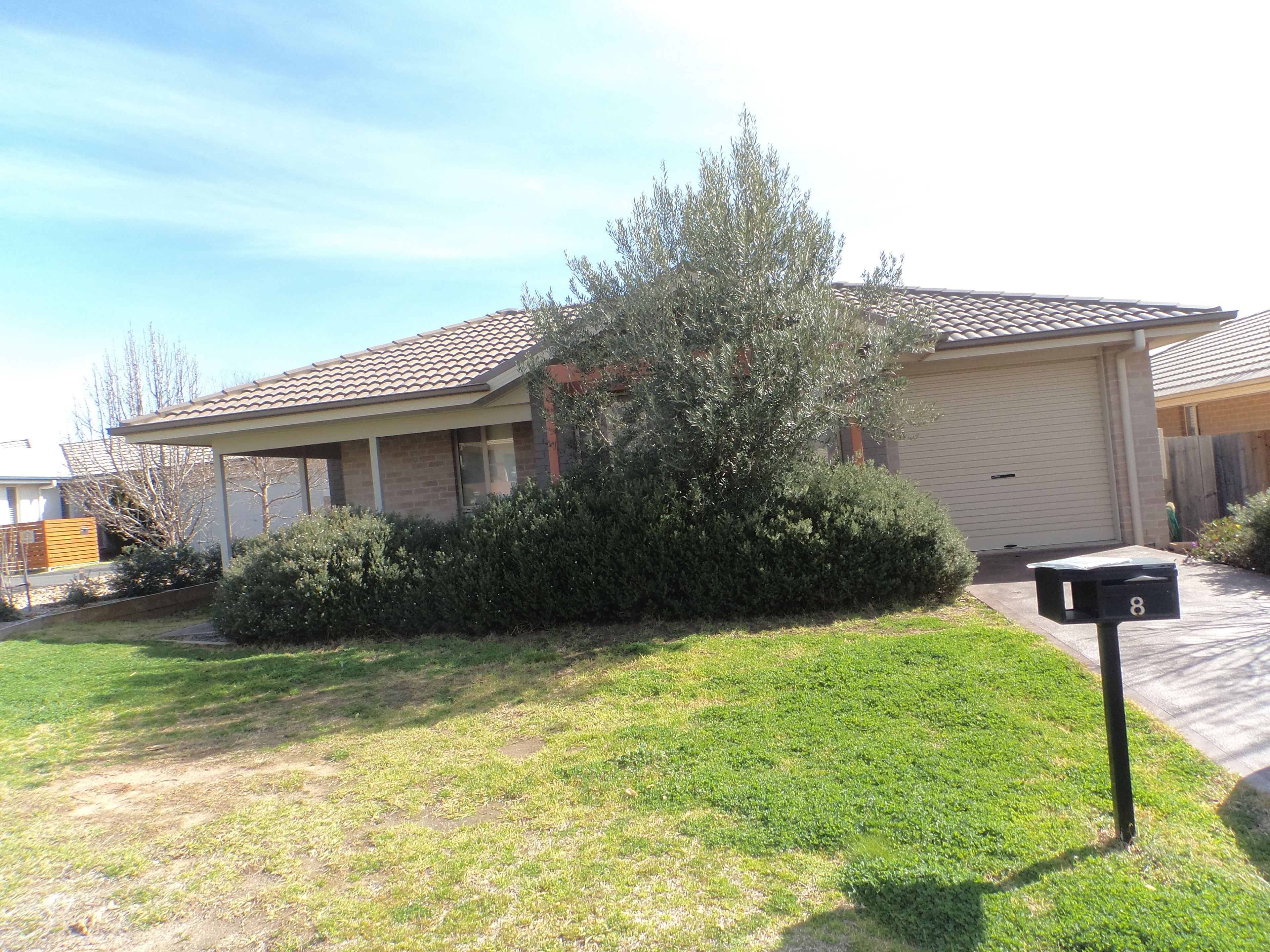 8 Spadacini Place, Goulburn, NSW 2580