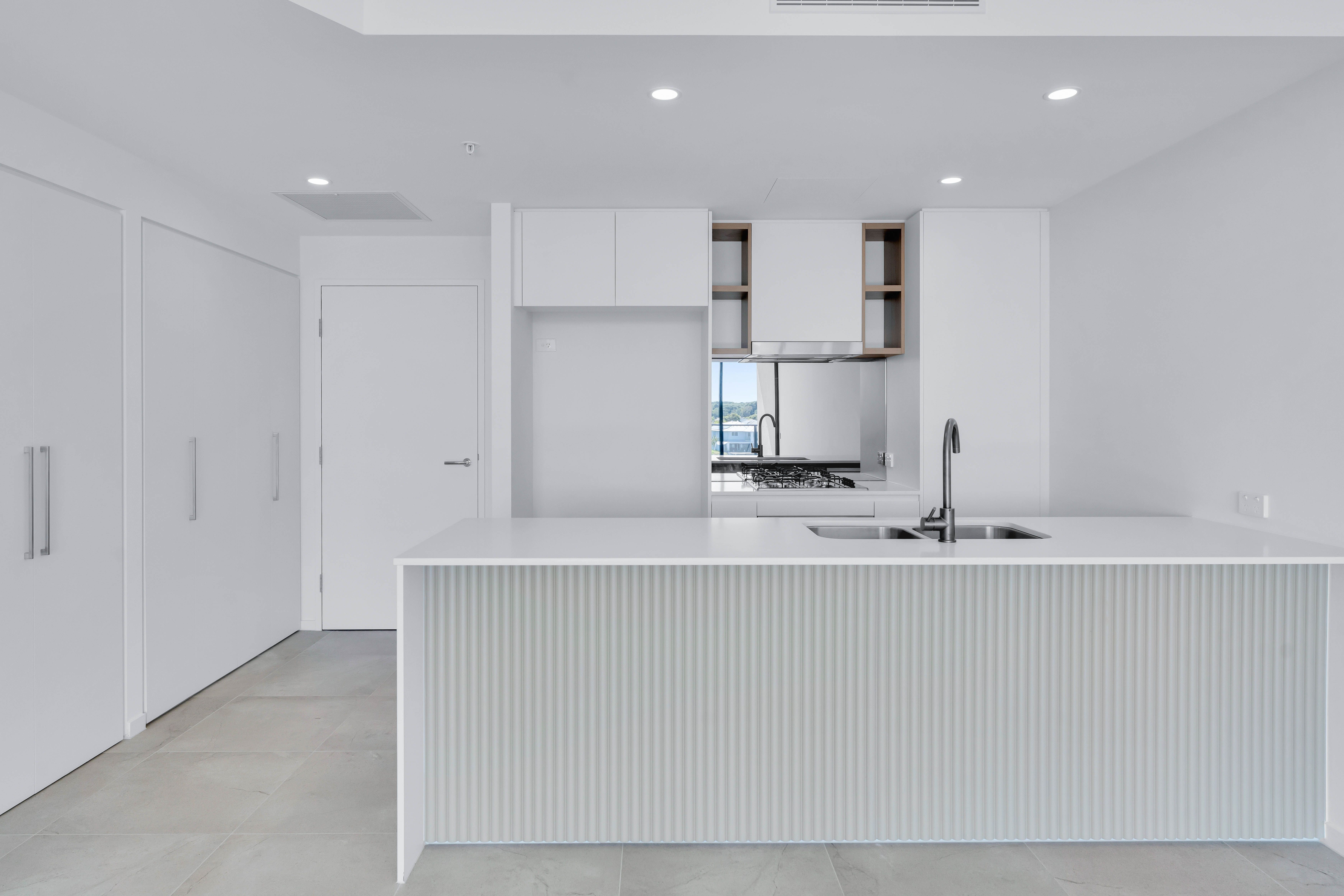 2405/8 Athena Boulevard, Hope Island, QLD 4212