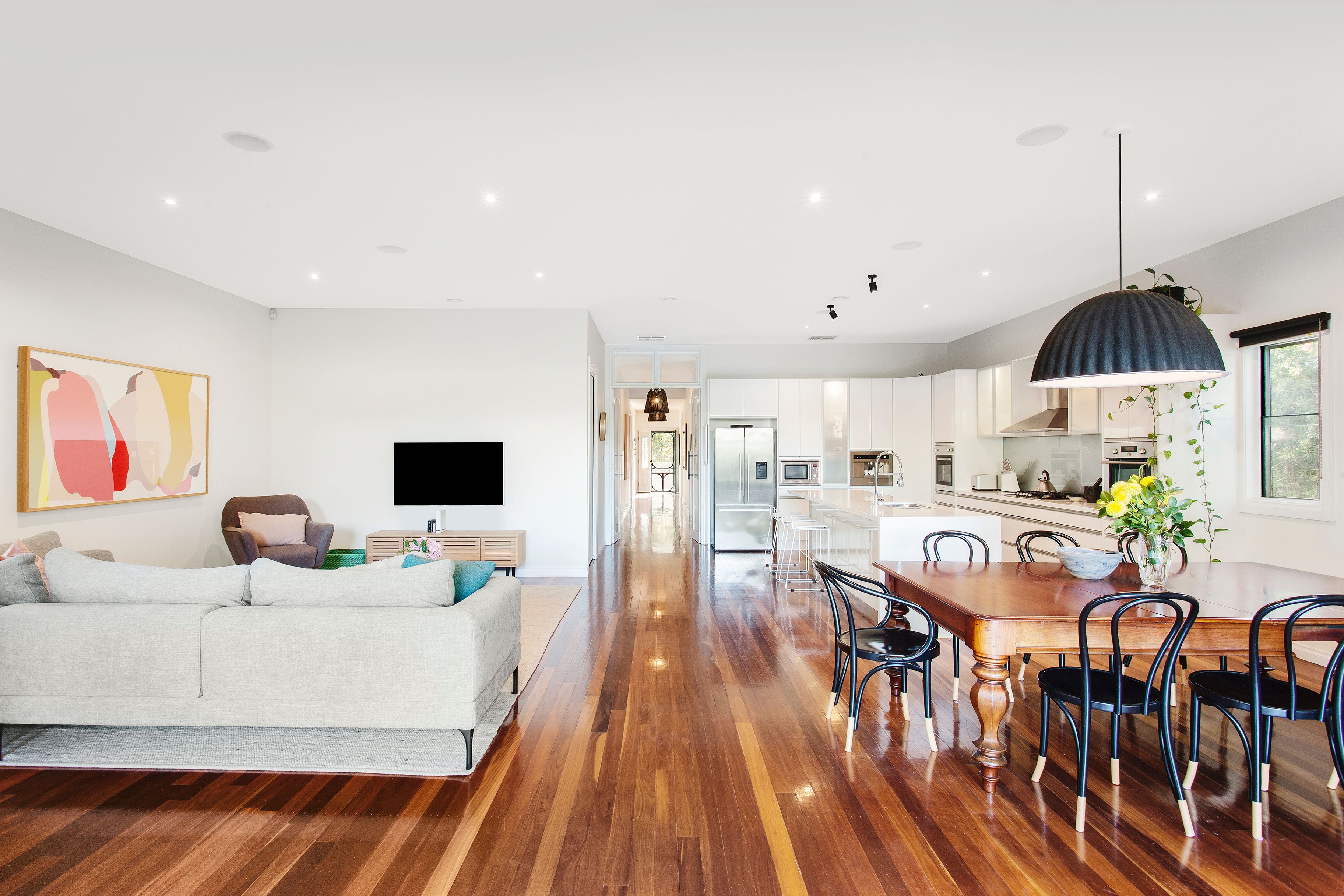 34 Canterbury Street, Hughesdale, VIC 3166