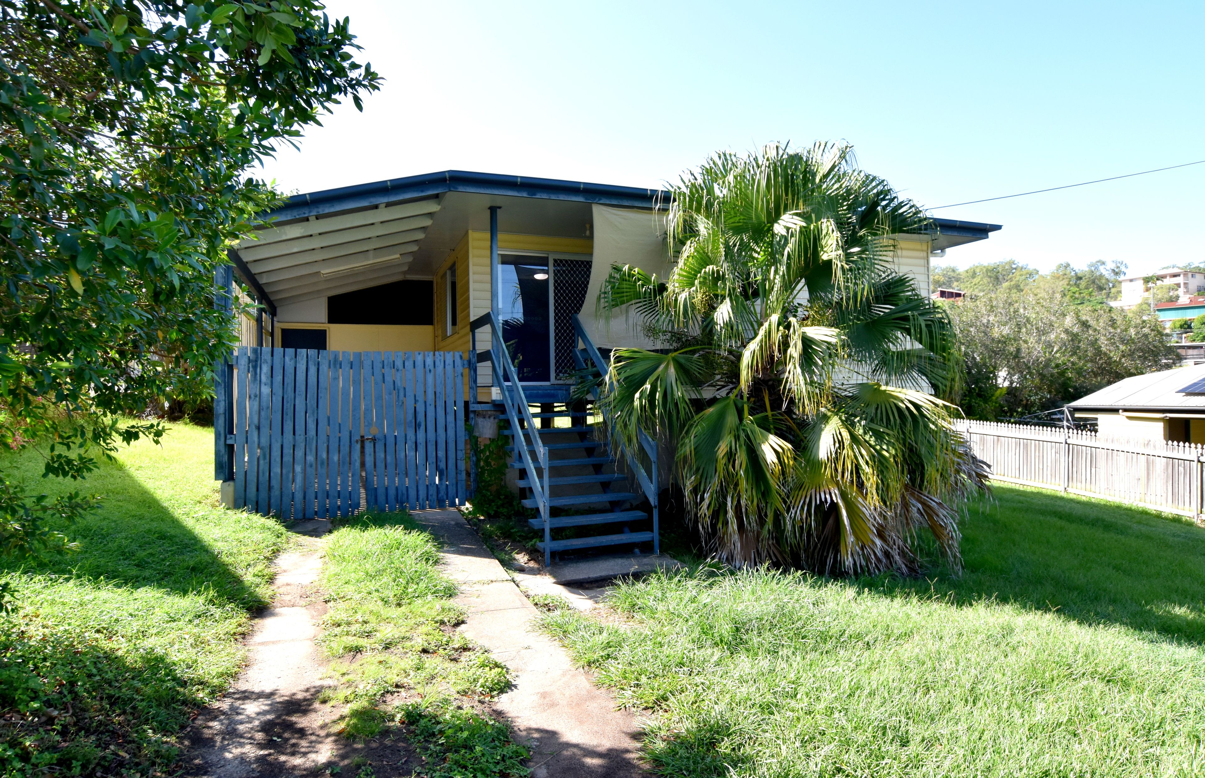 3 Lomas Street, West Gladstone, QLD 4680