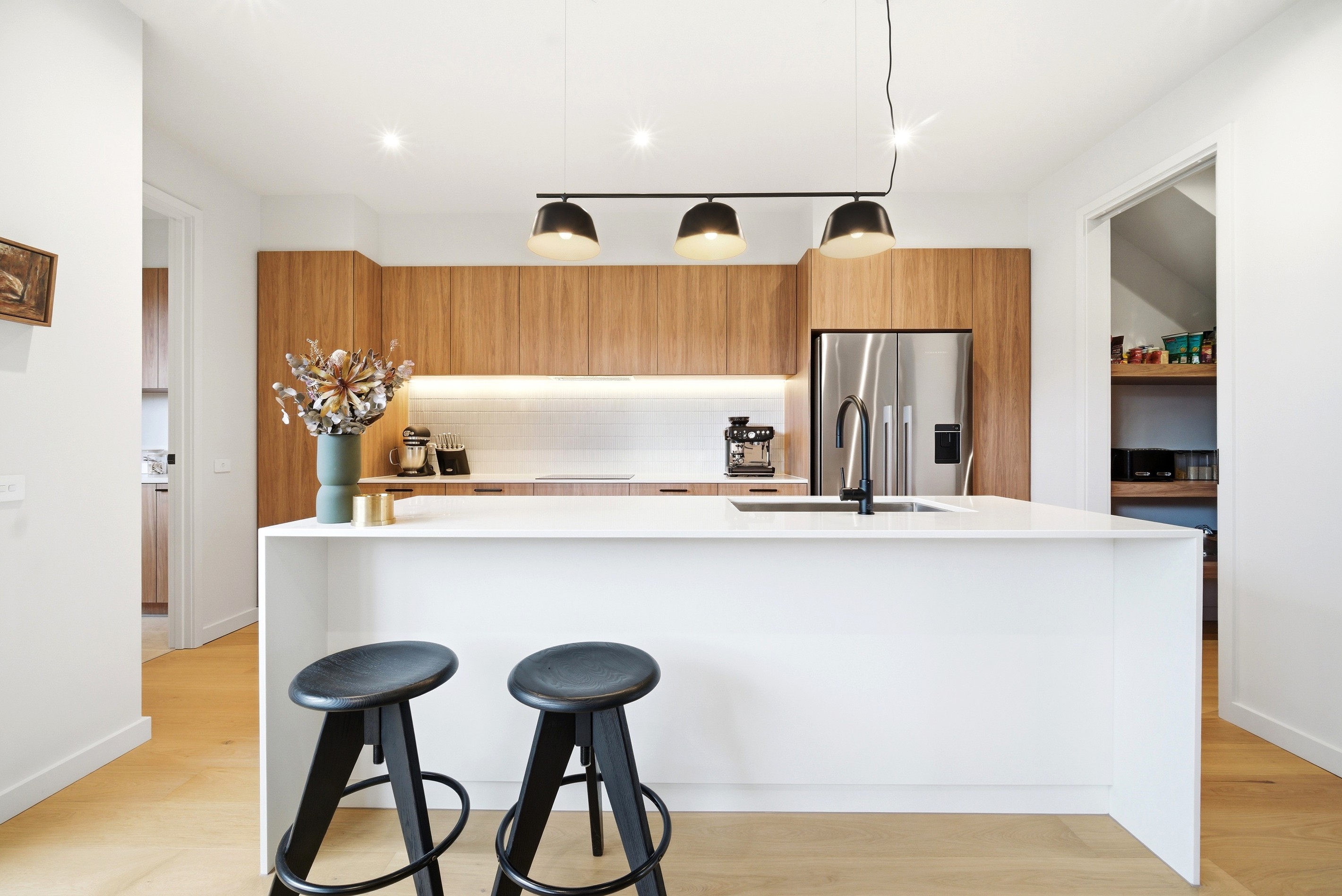 2 Postman Walk, Clyde North, VIC 3978