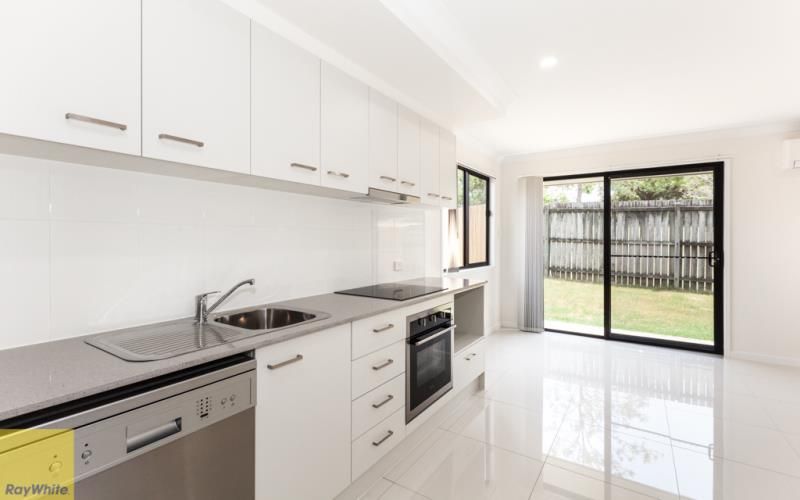 2/25 Wright Crescent, Flinders View, QLD 4305
