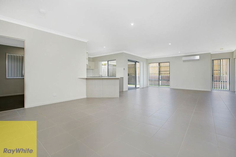 248 Jones Road, Bellbird Park, QLD 4300