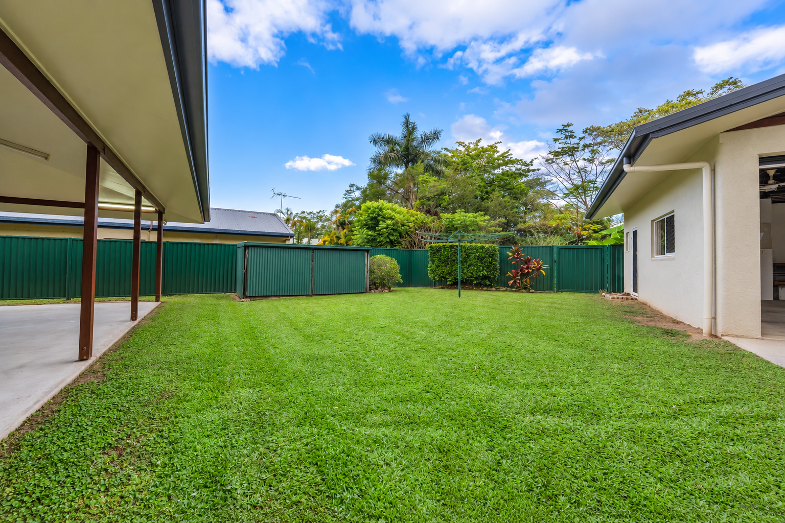 25 Del Manso Crescent — photo 18 of 24