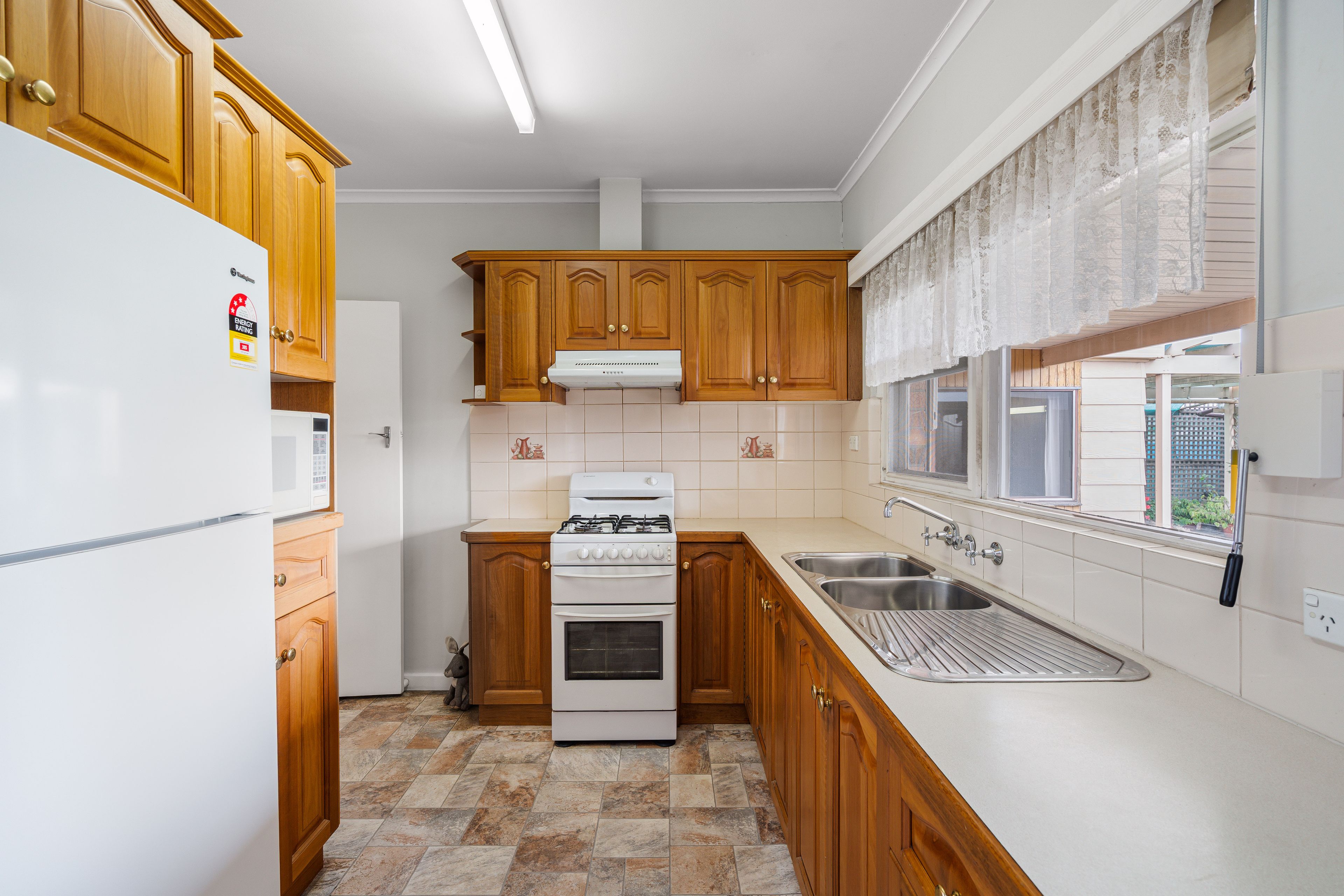 38 Ayredale Avenue — photo 7 of 23