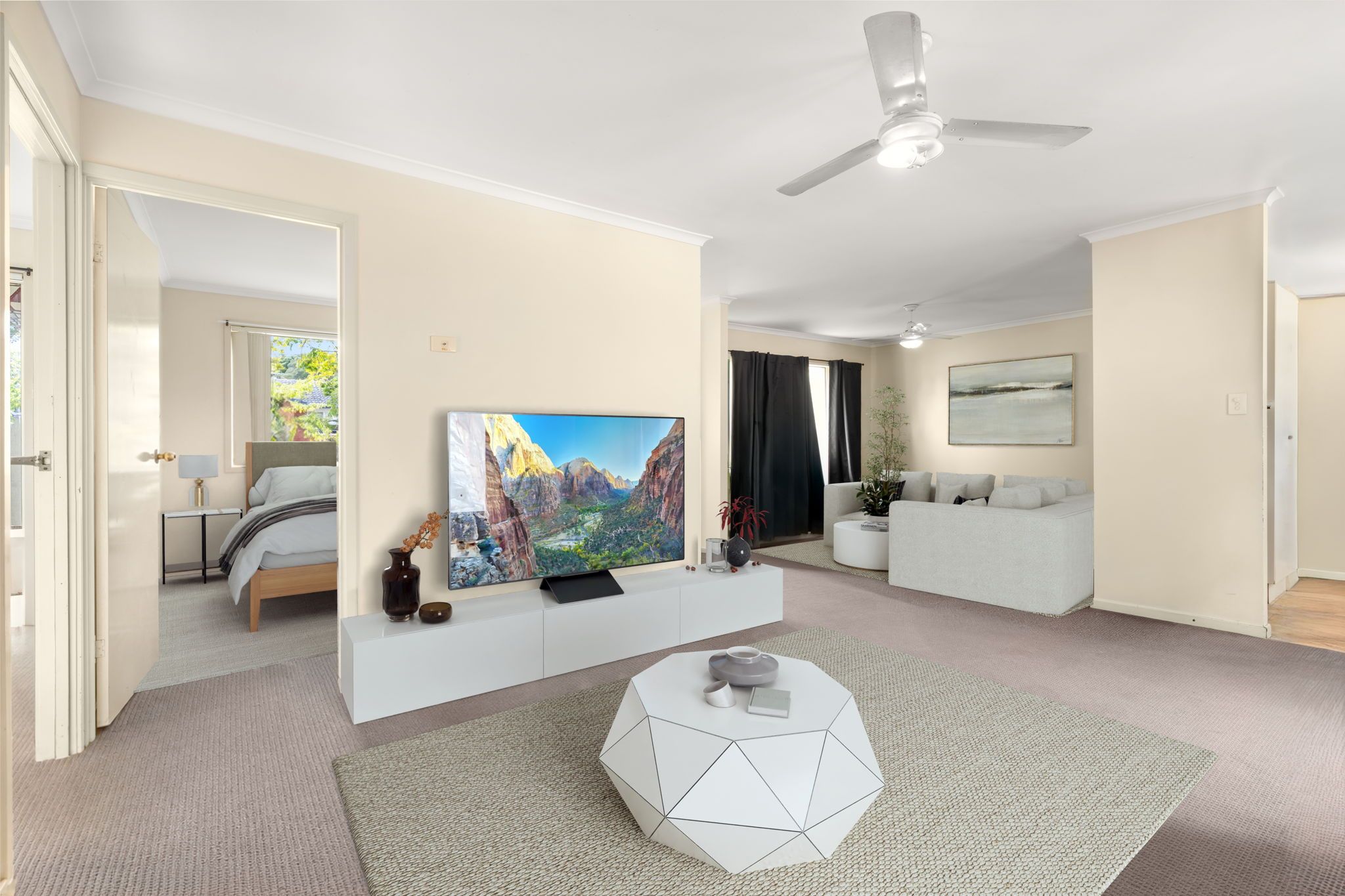 12 Bottlebrush Crescent — photo 3 of 18