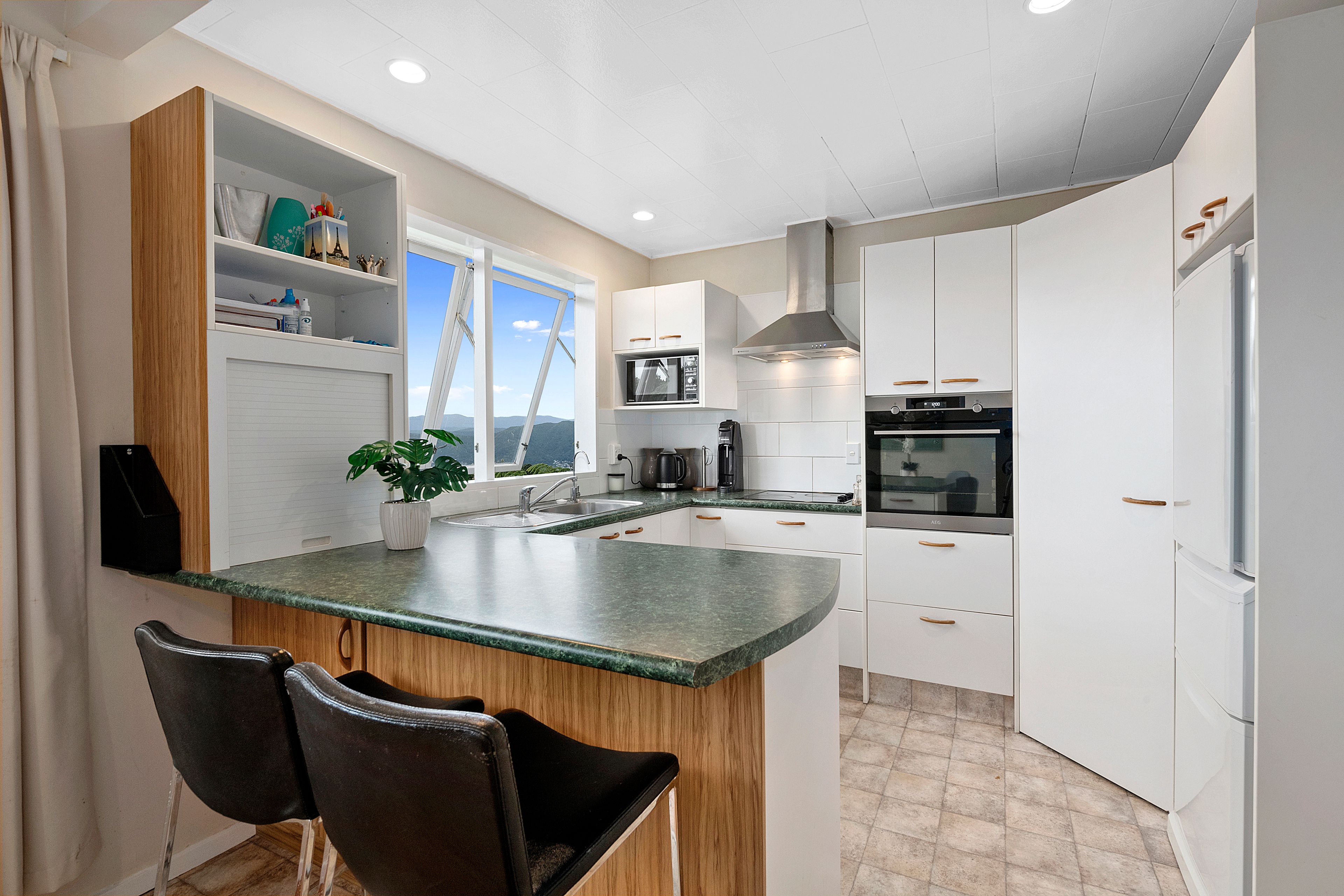 292 Dowse Drive, Maungaraki, Lower Hutt City