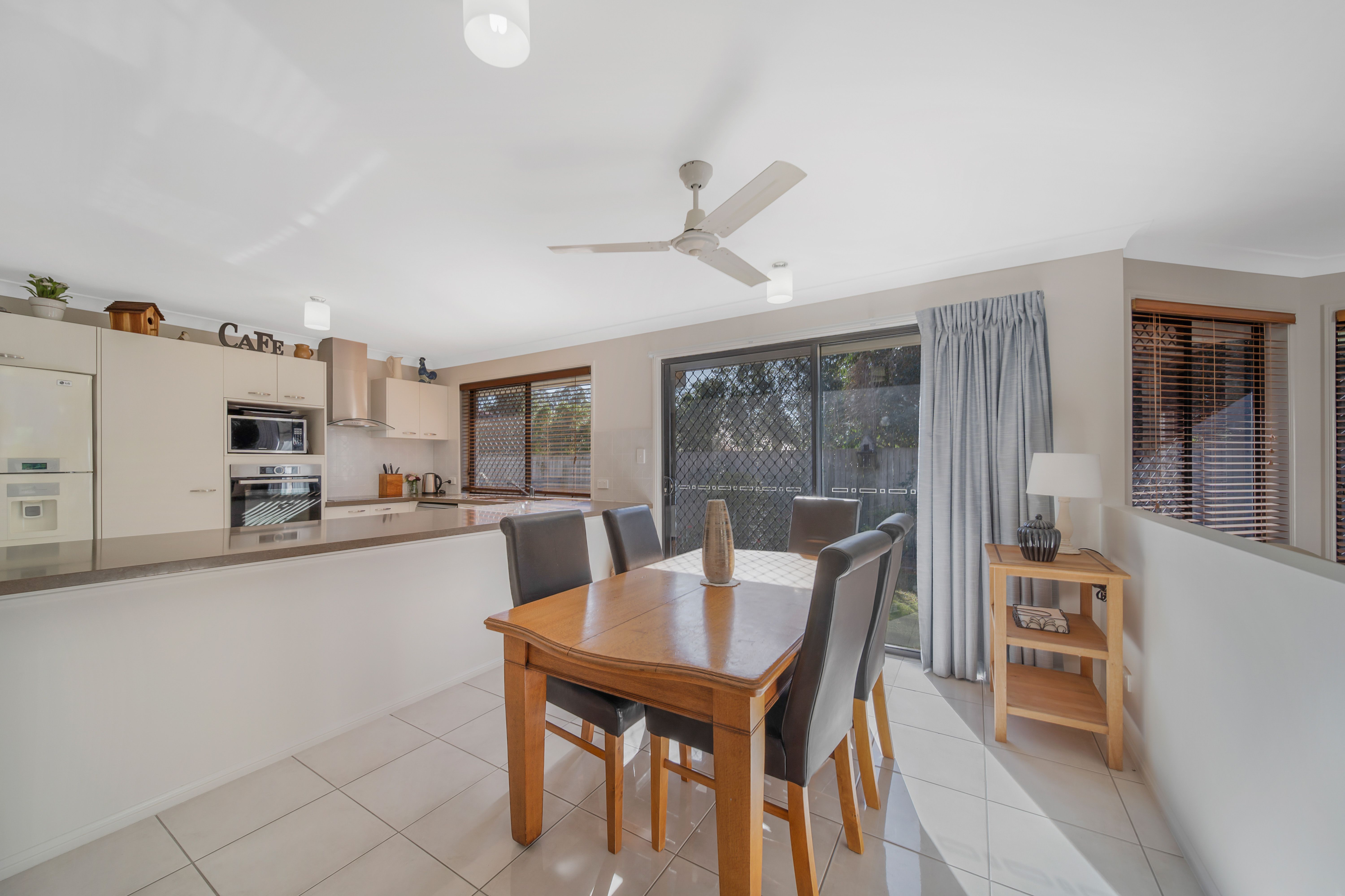 3 Vernon Place, Edens Landing, QLD 4207