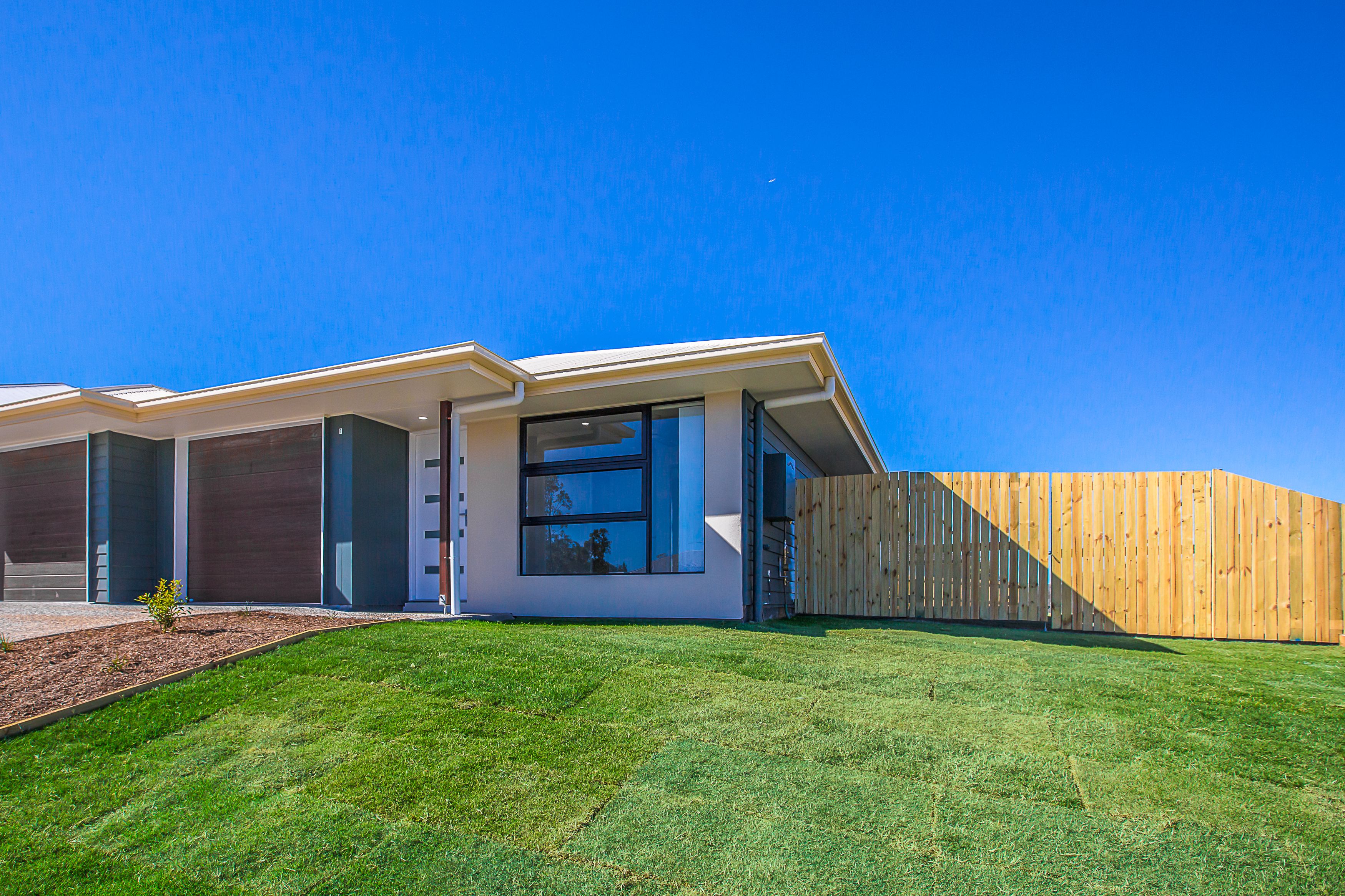 1/13 Bulloo Crescent, BRASSALL, QLD 4305