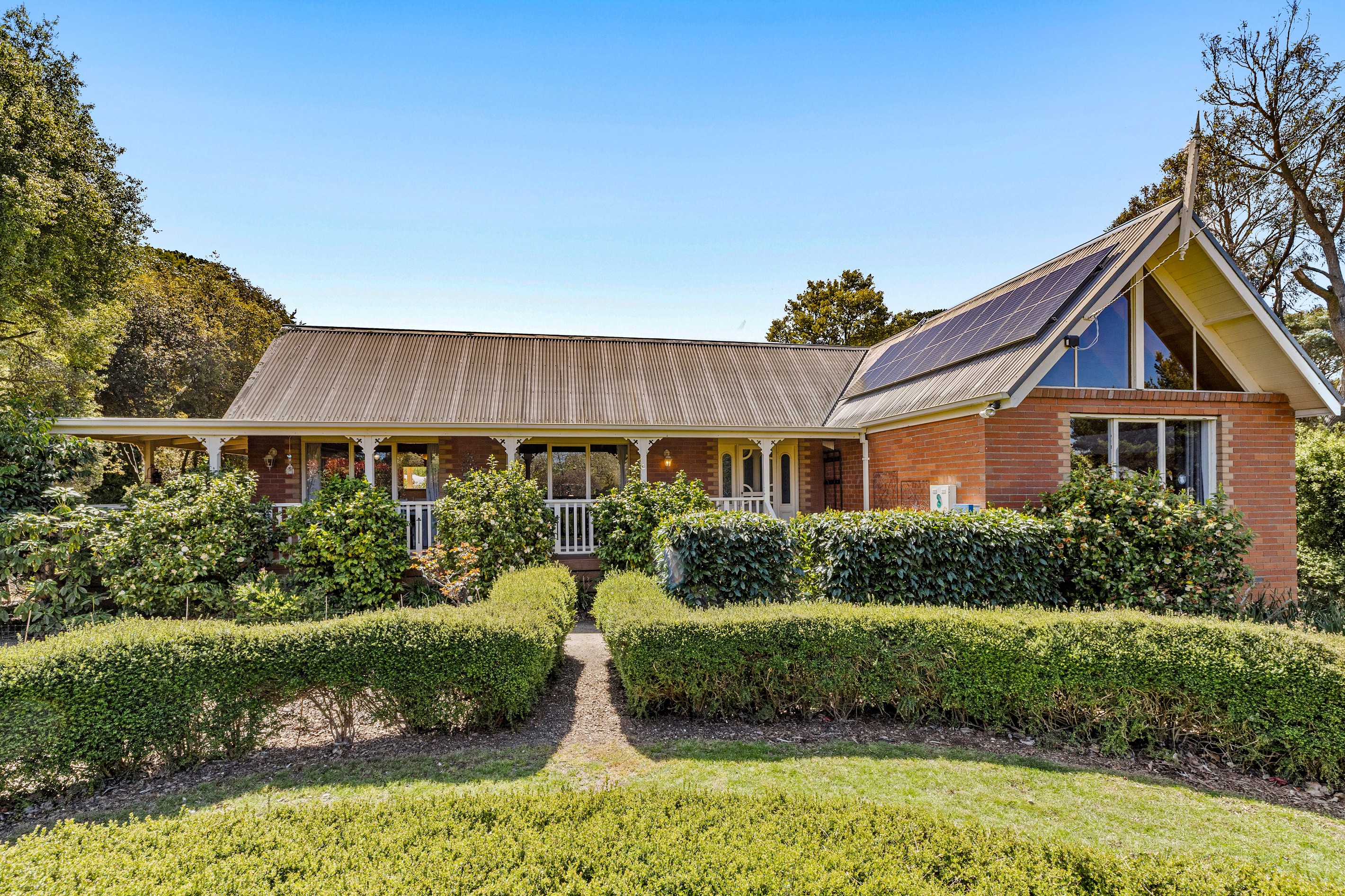49 White Avenue, Romsey, VIC 3434