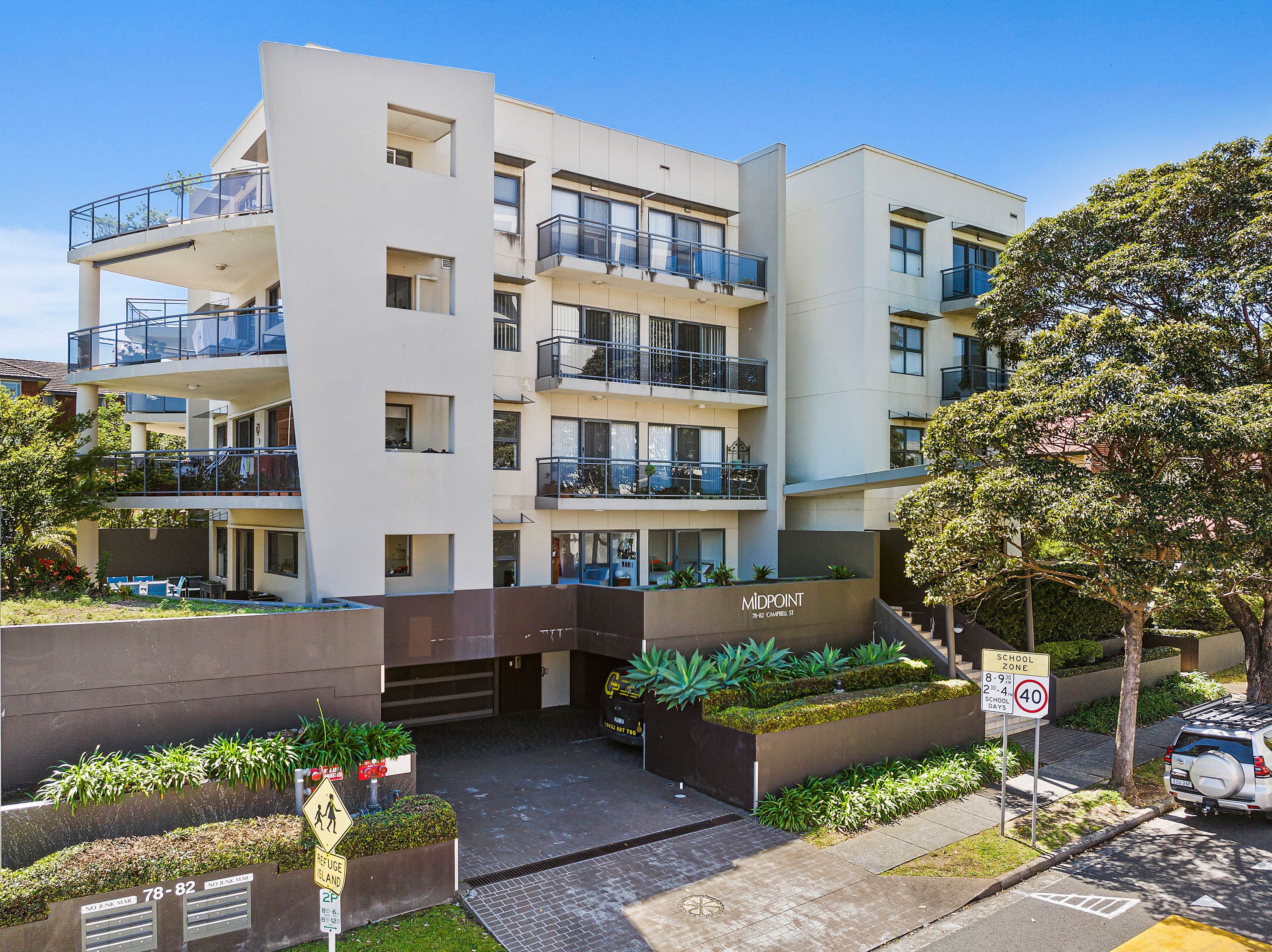 8/78-82 Campbell Street — photo from Ray White Wollongong
