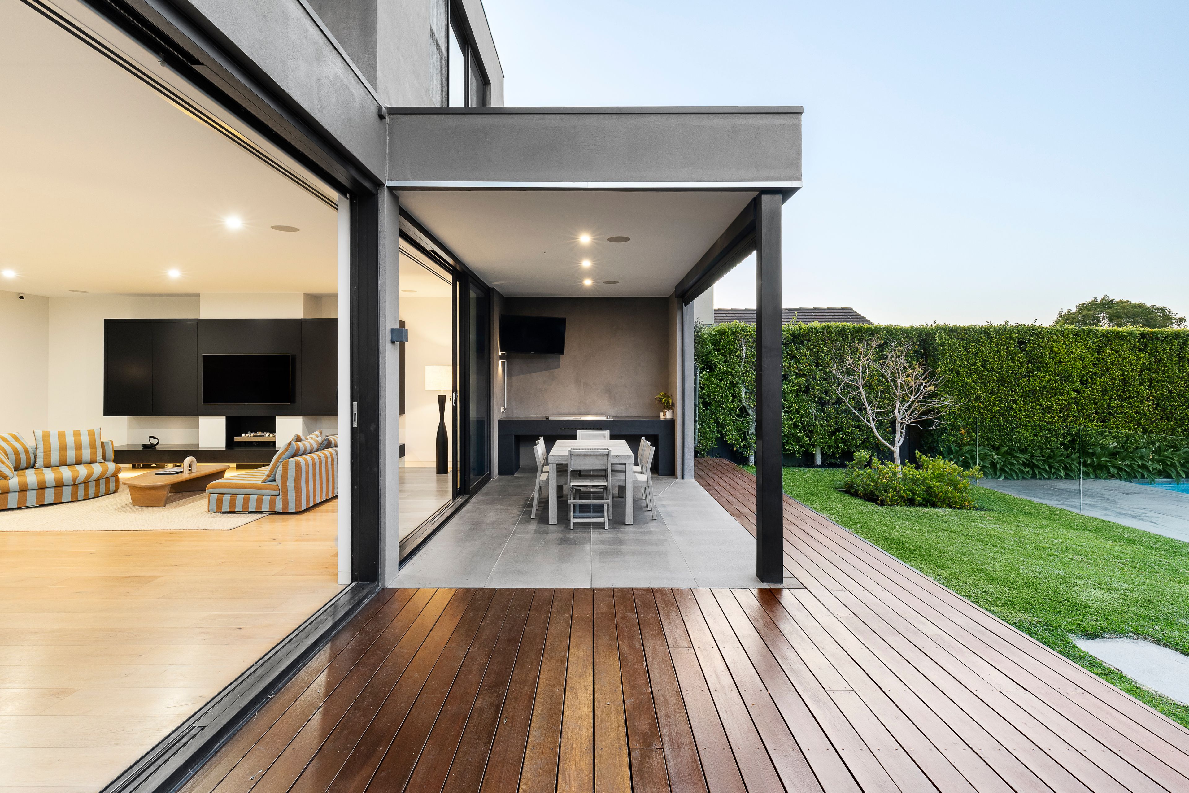 33 Grant Street — photo 10 of 17