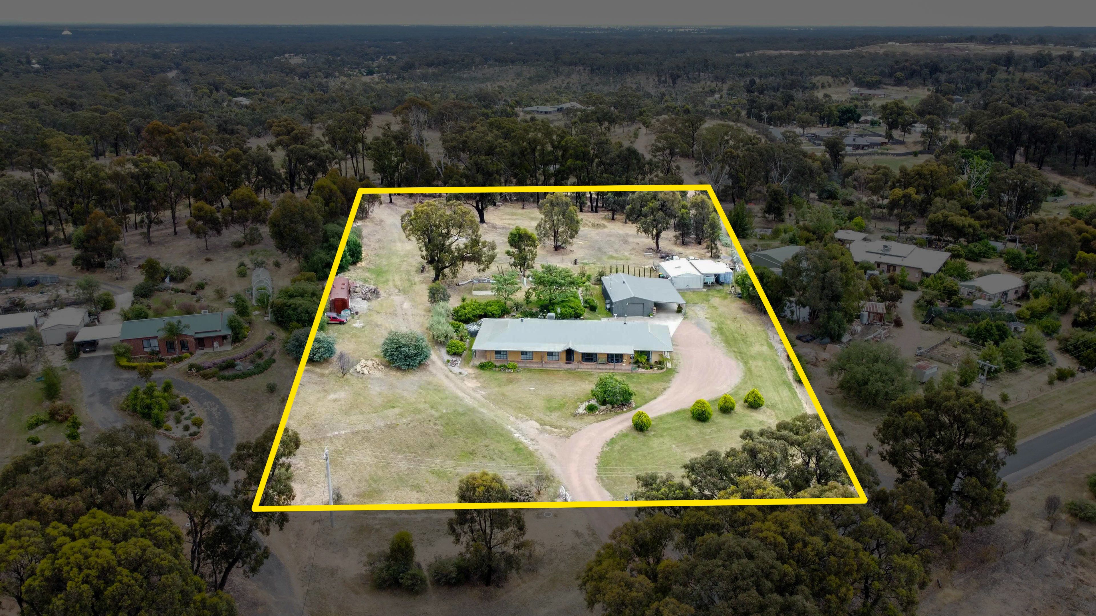 14 Derwent Gully Road, West Bendigo, VIC 3550