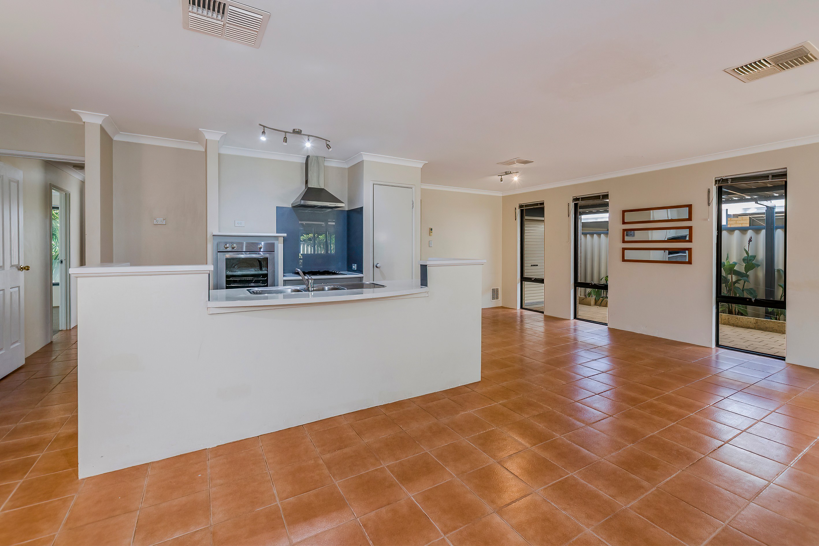 9 Whitehaven Avenue, Secret Harbour, WA 6173