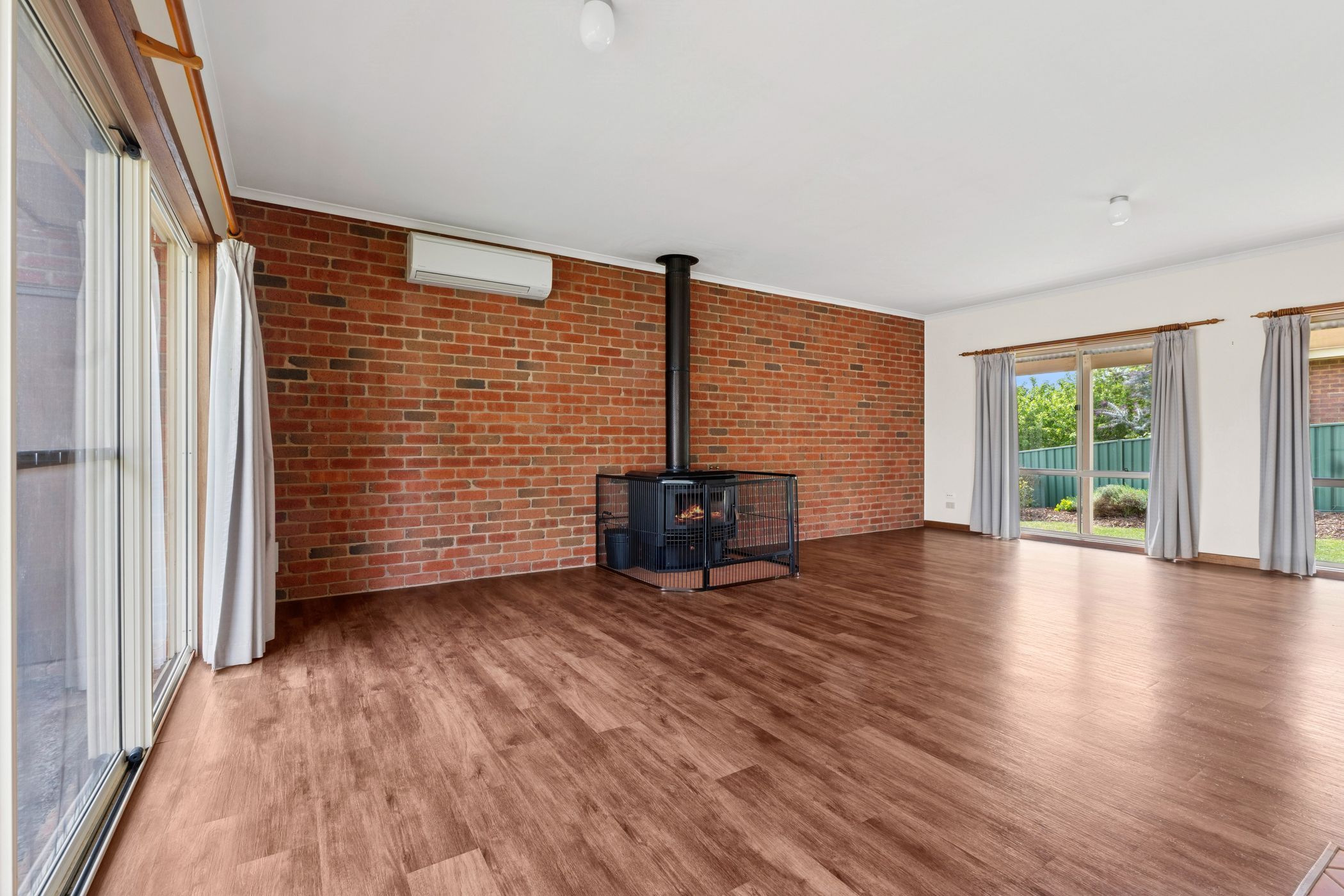 42 Warren Street — photo 4 of 12