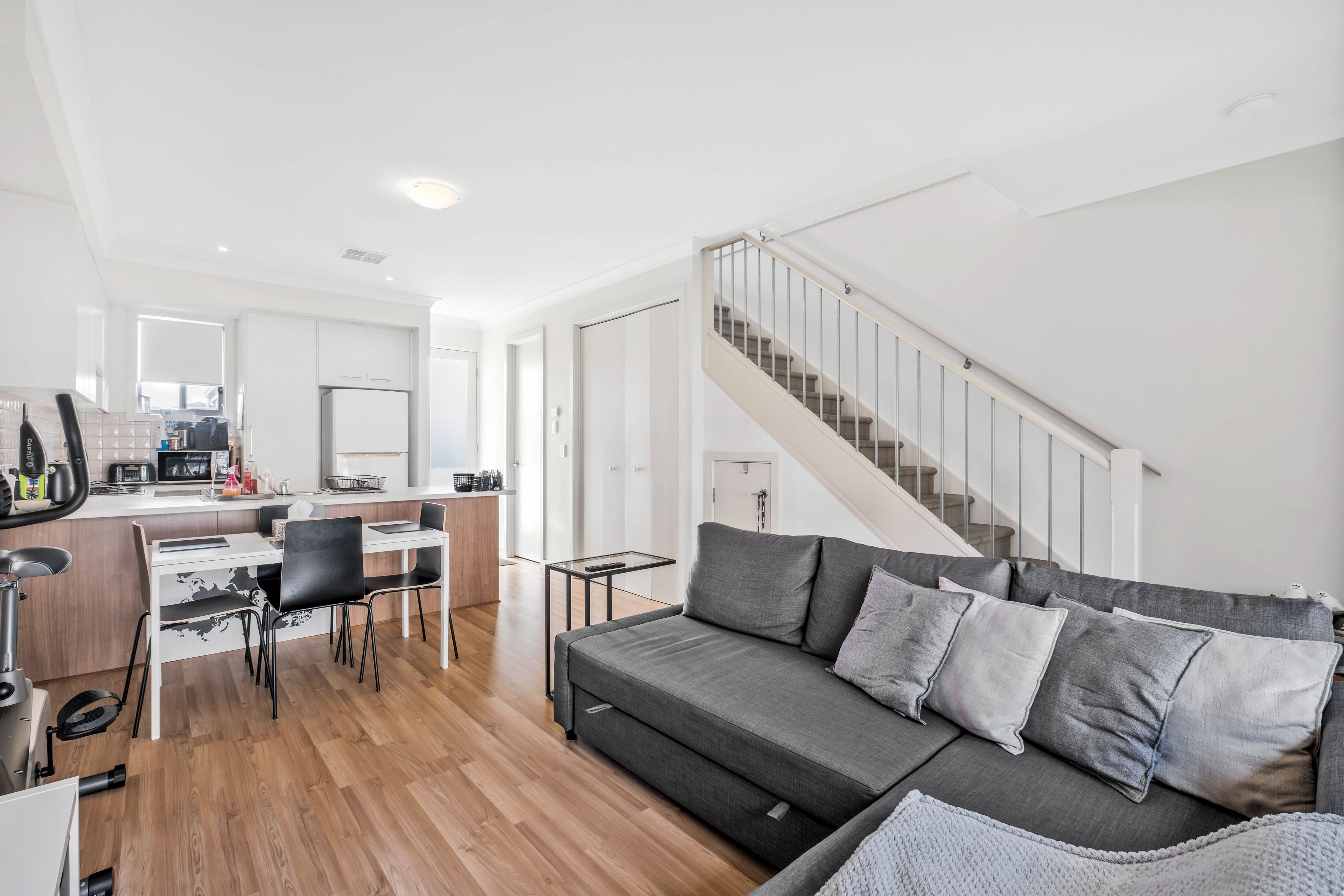 6/3 Countryman Court — photo 3 of 14