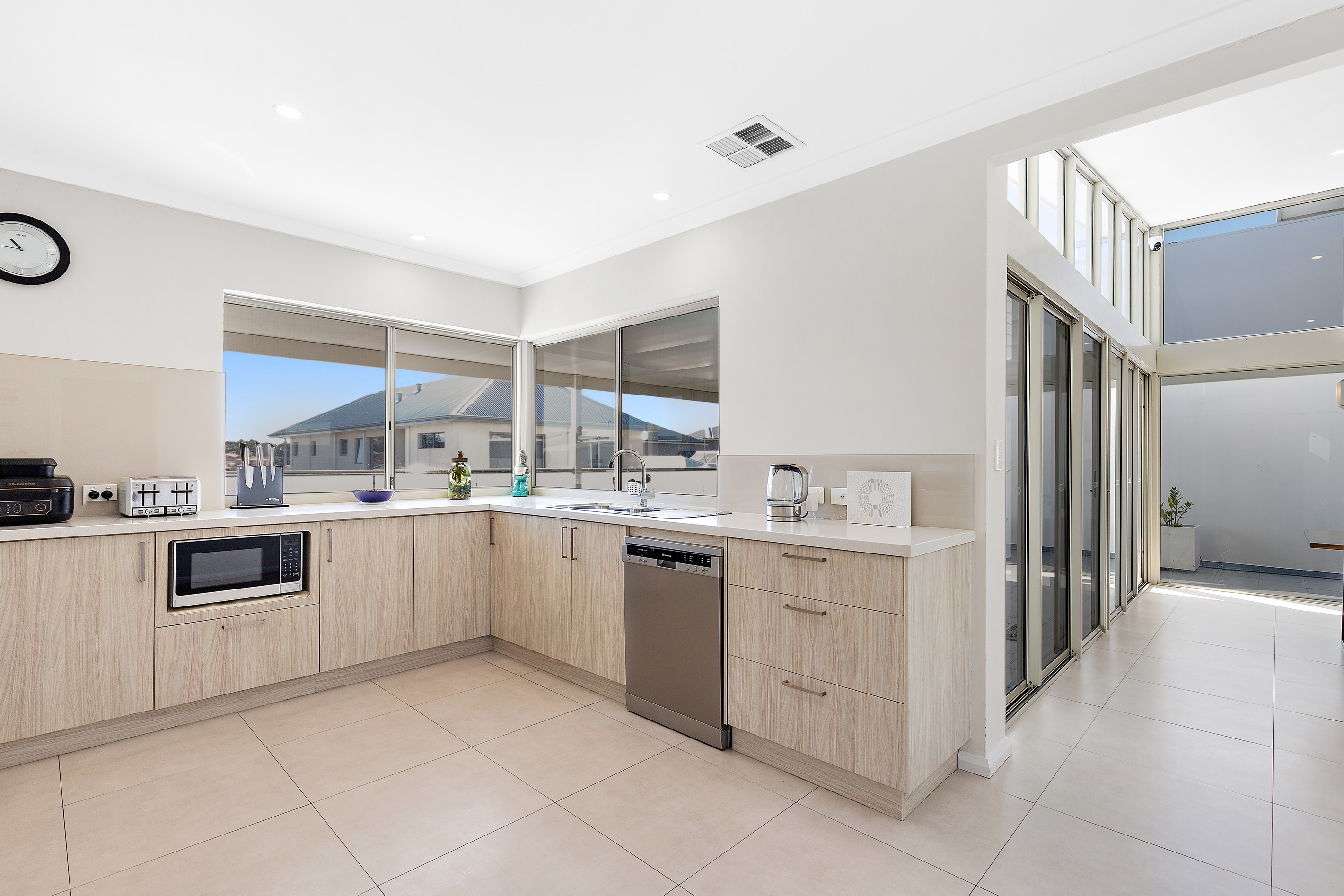 11 Crown Terrace, Coogee, WA 6166