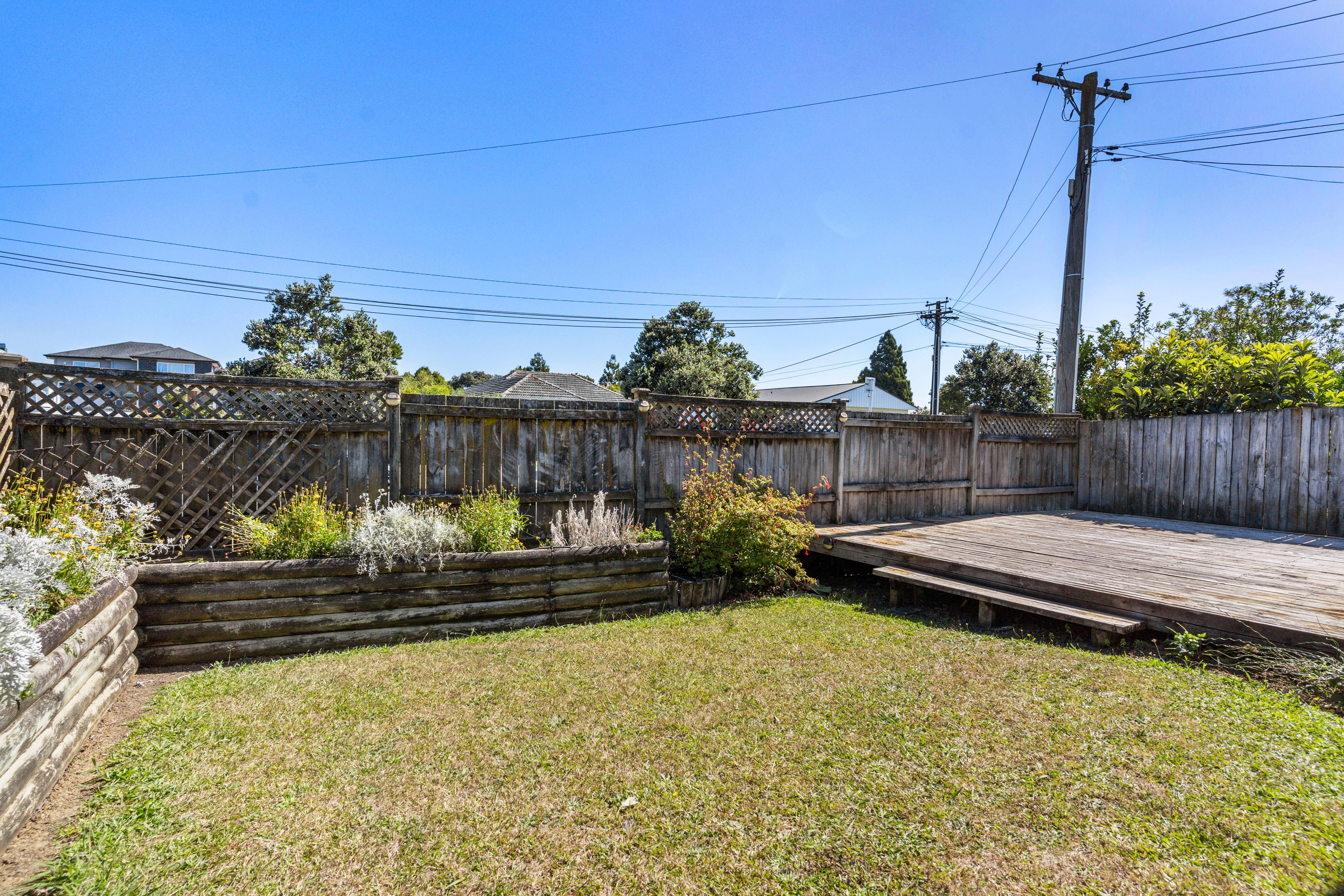 2/9 Albert Road, Kelston, Waitakere City