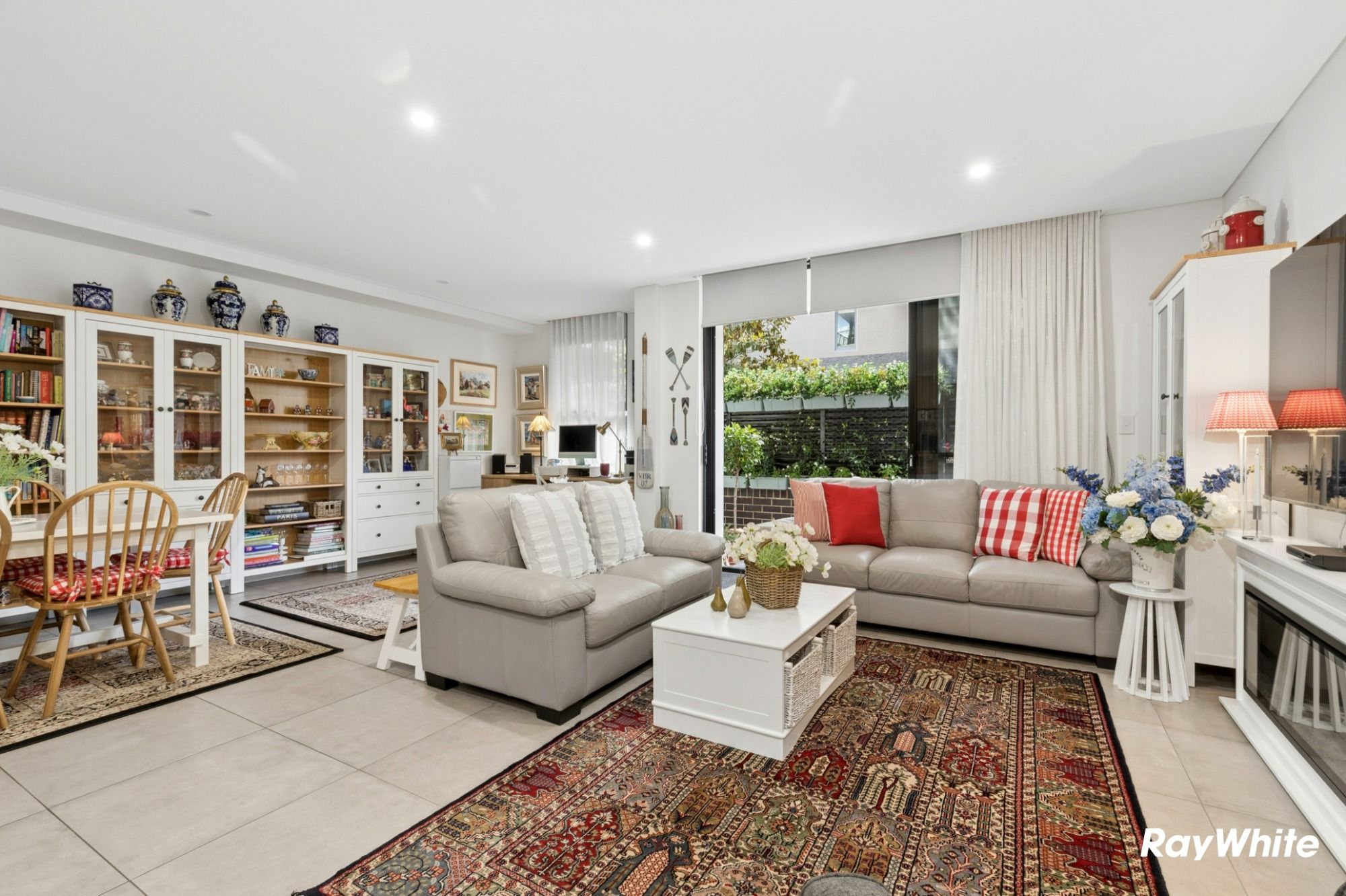 308/133-137 Bowden Street — photo 3 of 12