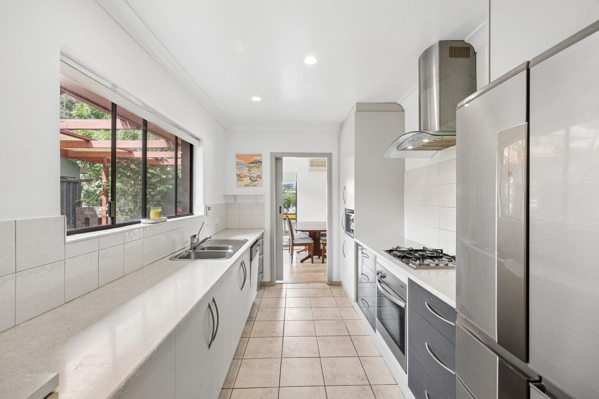 33 Masters Avenue — photo 3 of 19