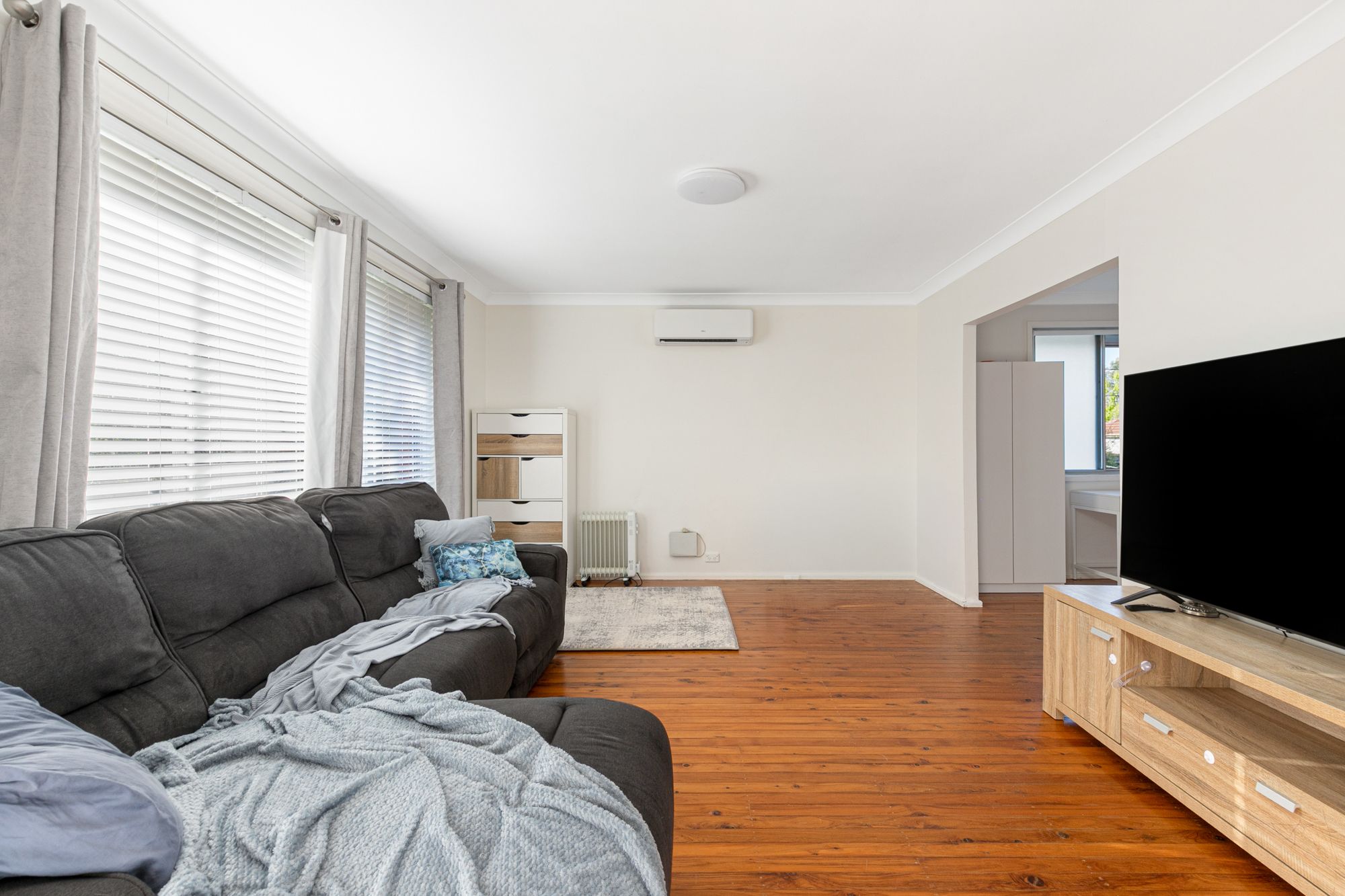 46 Elizabeth Crescent — photo 6 of 16