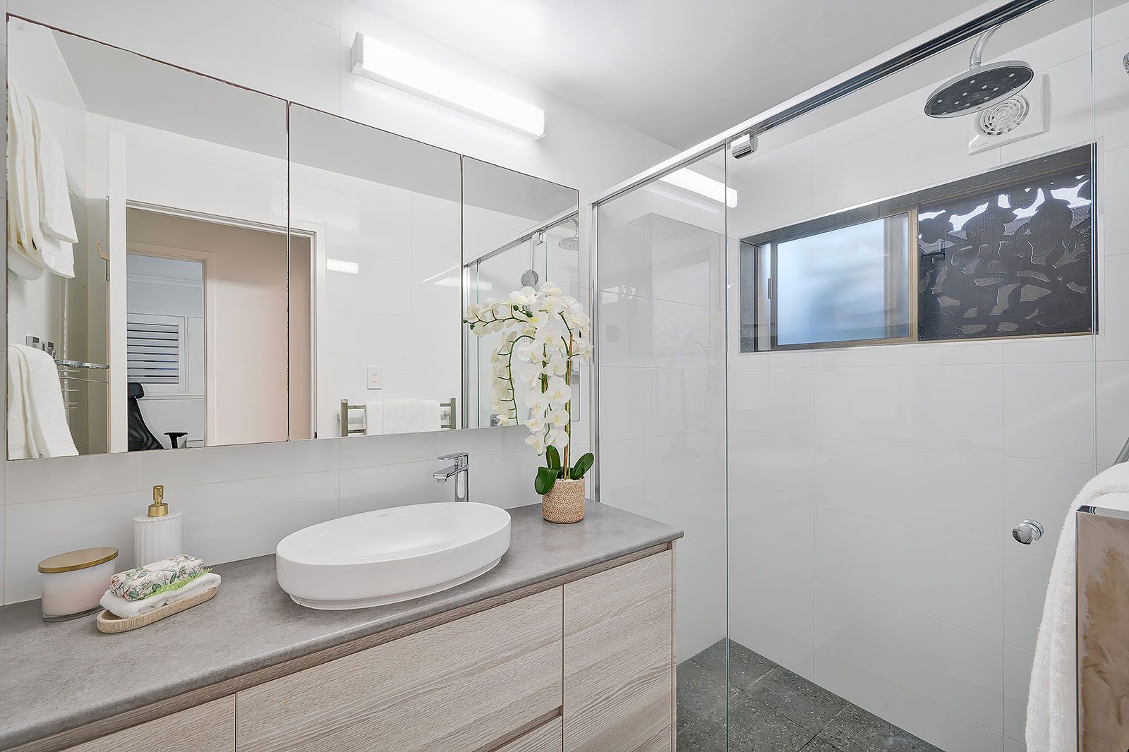 1/6 Akeringa Place — photo 10 of 16