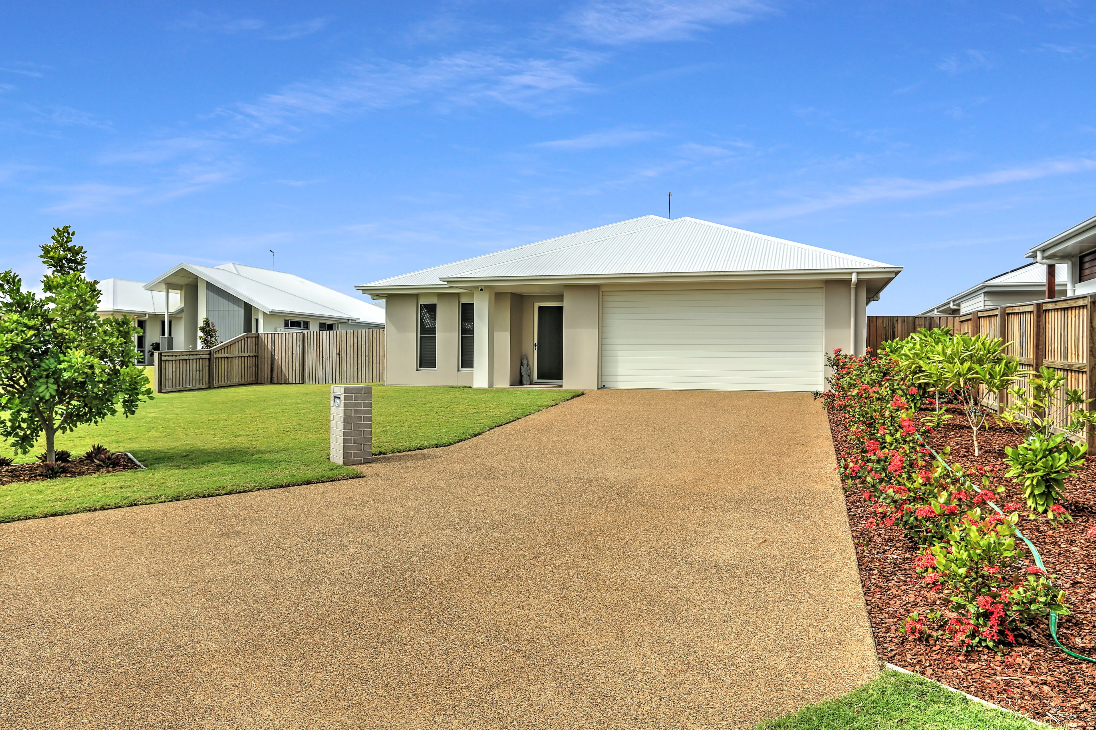 6 Beachcomber Place, Bargara QLD 4670