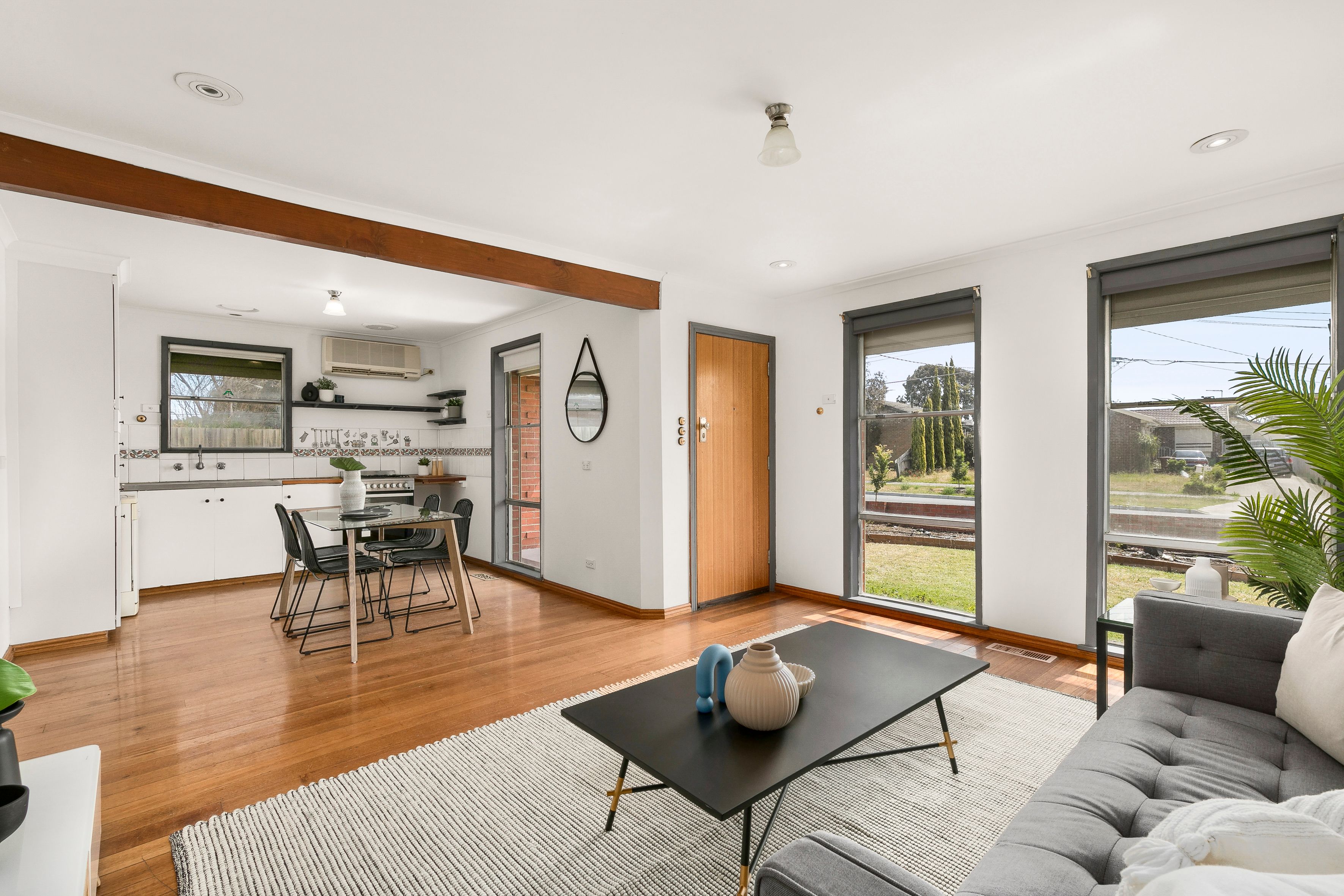 33 Flynn Crescent, Coolaroo, VIC 3048