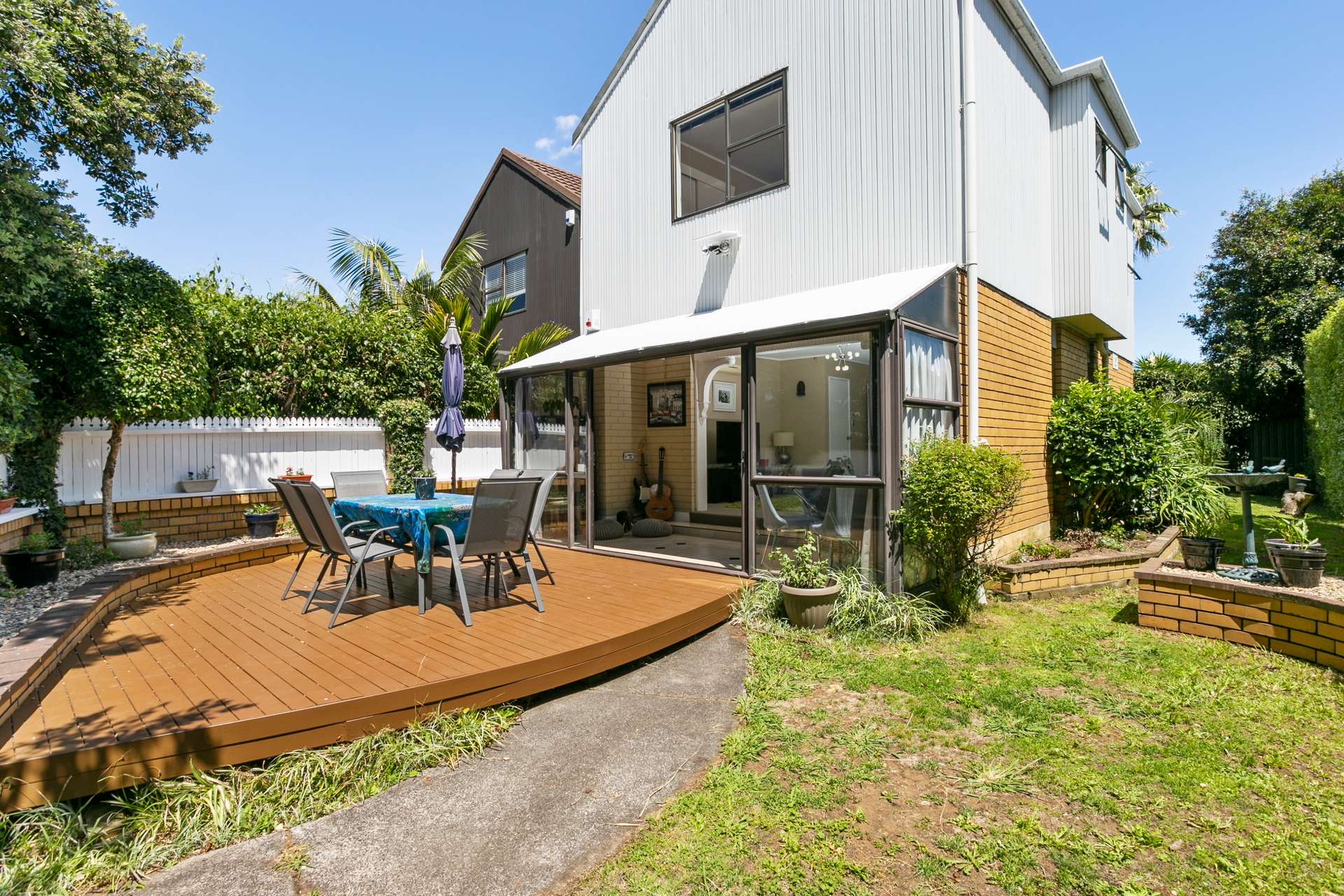 8 Pohutukawa Place photo 0