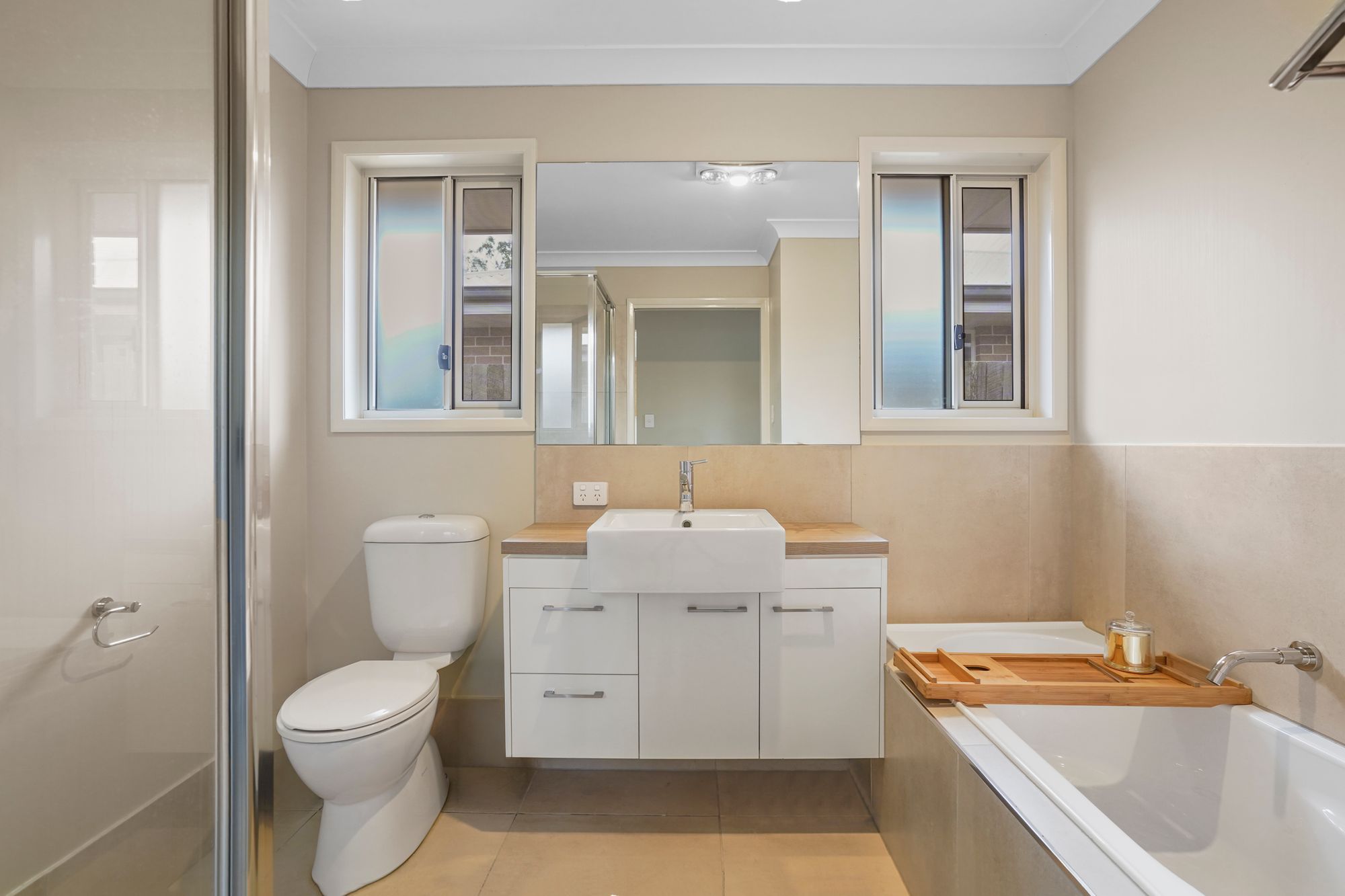 9/6 Beryl Place — photo 10 of 19