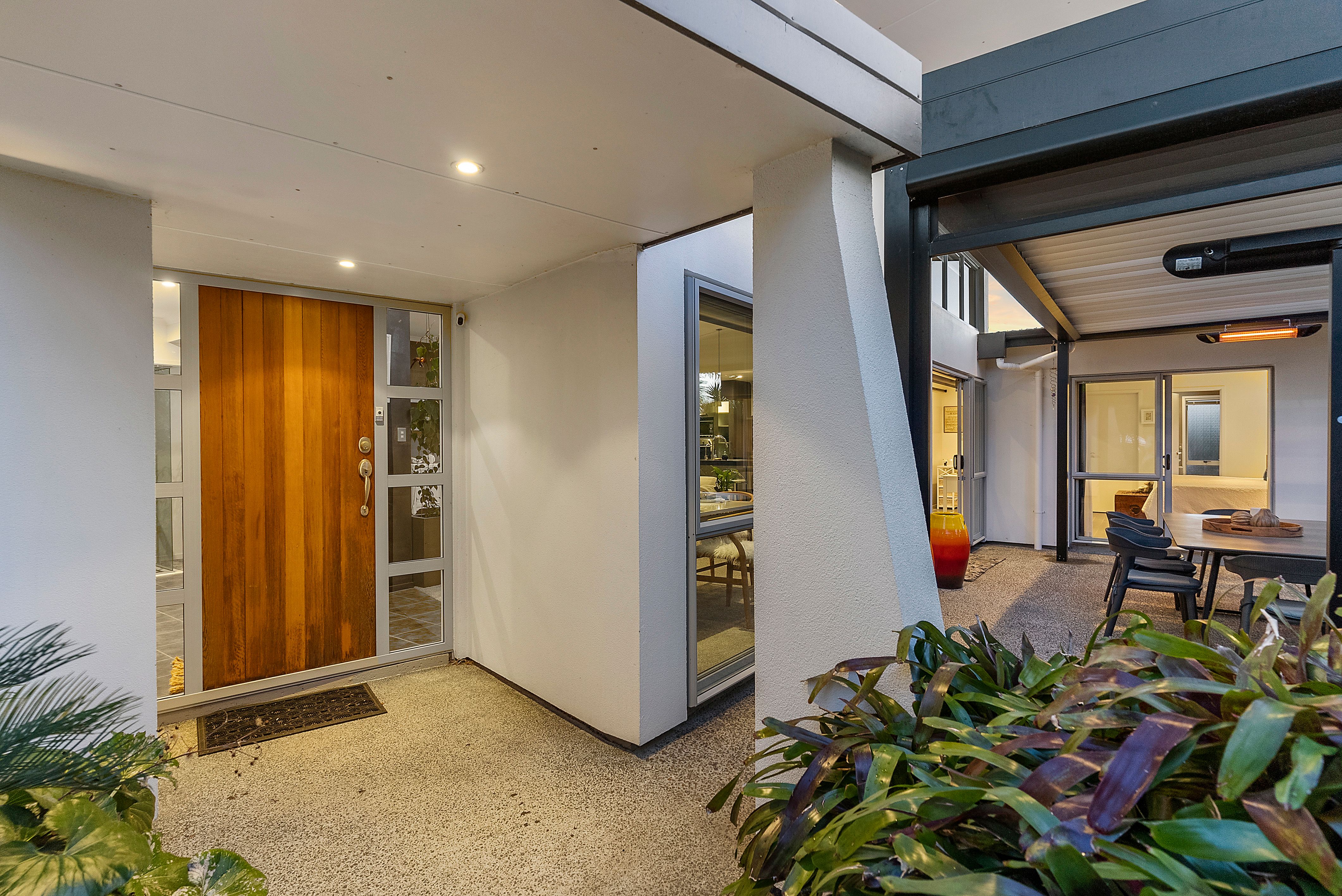 42 Pitoitoi Avenue, Greenhithe, North Shore City